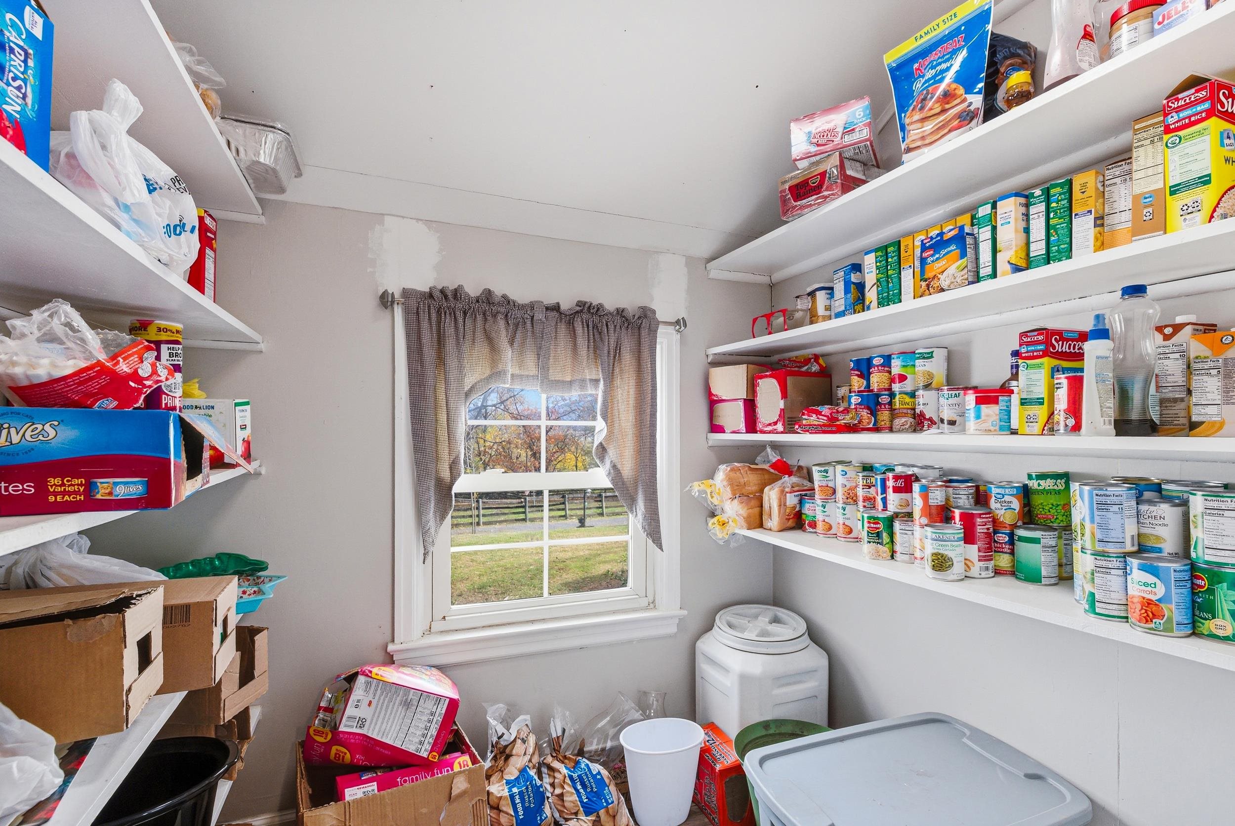 143 LAKEWOOD RD, LURAY, Virginia 22835, 4 Bedrooms Bedrooms, ,2 BathroomsBathrooms,Residential,143 LAKEWOOD RD,670787 MLS # 670787 143 LAKEWOOD RD, LURAY, Virginia 22835, 4 Bedrooms Bedrooms, ,2 BathroomsBathrooms,Residential,143 LAKEWOOD RD,670787 MLS # 670787