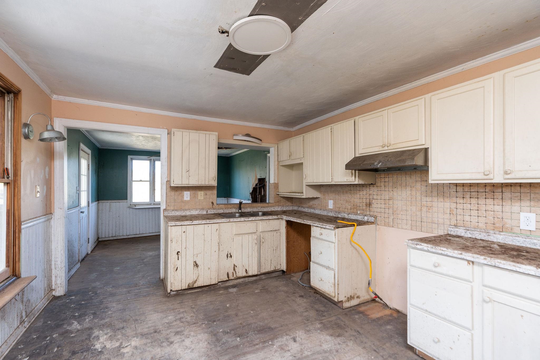 5818 LEE JACKSON HWY, GREENVILLE, Virginia 24440, 3 Bedrooms Bedrooms, ,2 BathroomsBathrooms,Residential,5818 LEE JACKSON HWY,670788 MLS # 670788 5818 LEE JACKSON HWY, GREENVILLE, Virginia 24440, 3 Bedrooms Bedrooms, ,2 BathroomsBathrooms,Residential,5818 LEE JACKSON HWY,670788 MLS # 670788