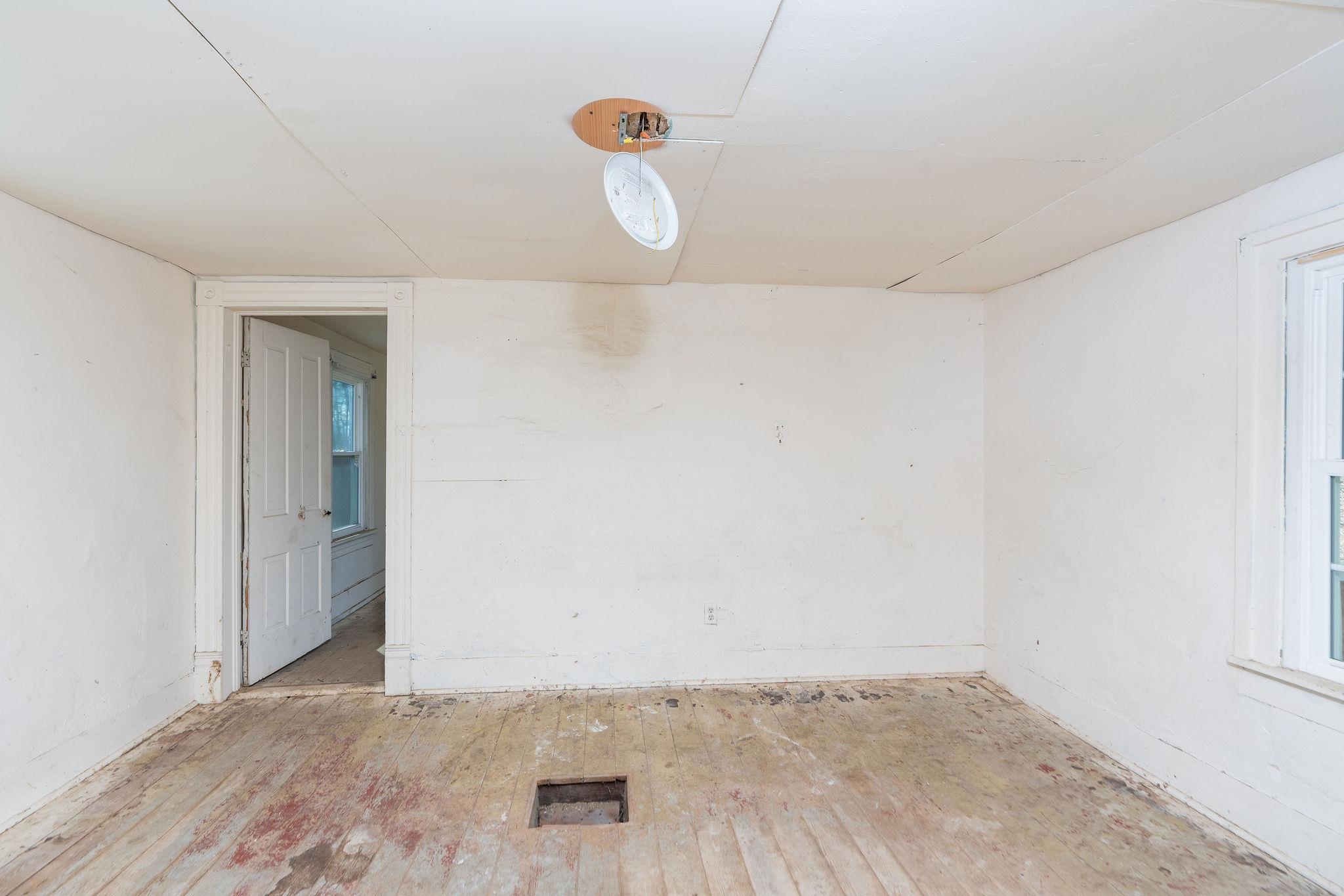 5818 LEE JACKSON HWY, GREENVILLE, Virginia 24440, 3 Bedrooms Bedrooms, ,2 BathroomsBathrooms,Residential,5818 LEE JACKSON HWY,670788 MLS # 670788 5818 LEE JACKSON HWY, GREENVILLE, Virginia 24440, 3 Bedrooms Bedrooms, ,2 BathroomsBathrooms,Residential,5818 LEE JACKSON HWY,670788 MLS # 670788