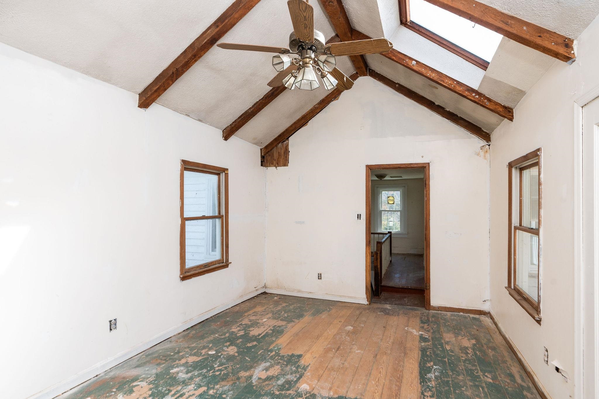 5818 LEE JACKSON HWY, GREENVILLE, Virginia 24440, 3 Bedrooms Bedrooms, ,2 BathroomsBathrooms,Residential,5818 LEE JACKSON HWY,670788 MLS # 670788 5818 LEE JACKSON HWY, GREENVILLE, Virginia 24440, 3 Bedrooms Bedrooms, ,2 BathroomsBathrooms,Residential,5818 LEE JACKSON HWY,670788 MLS # 670788