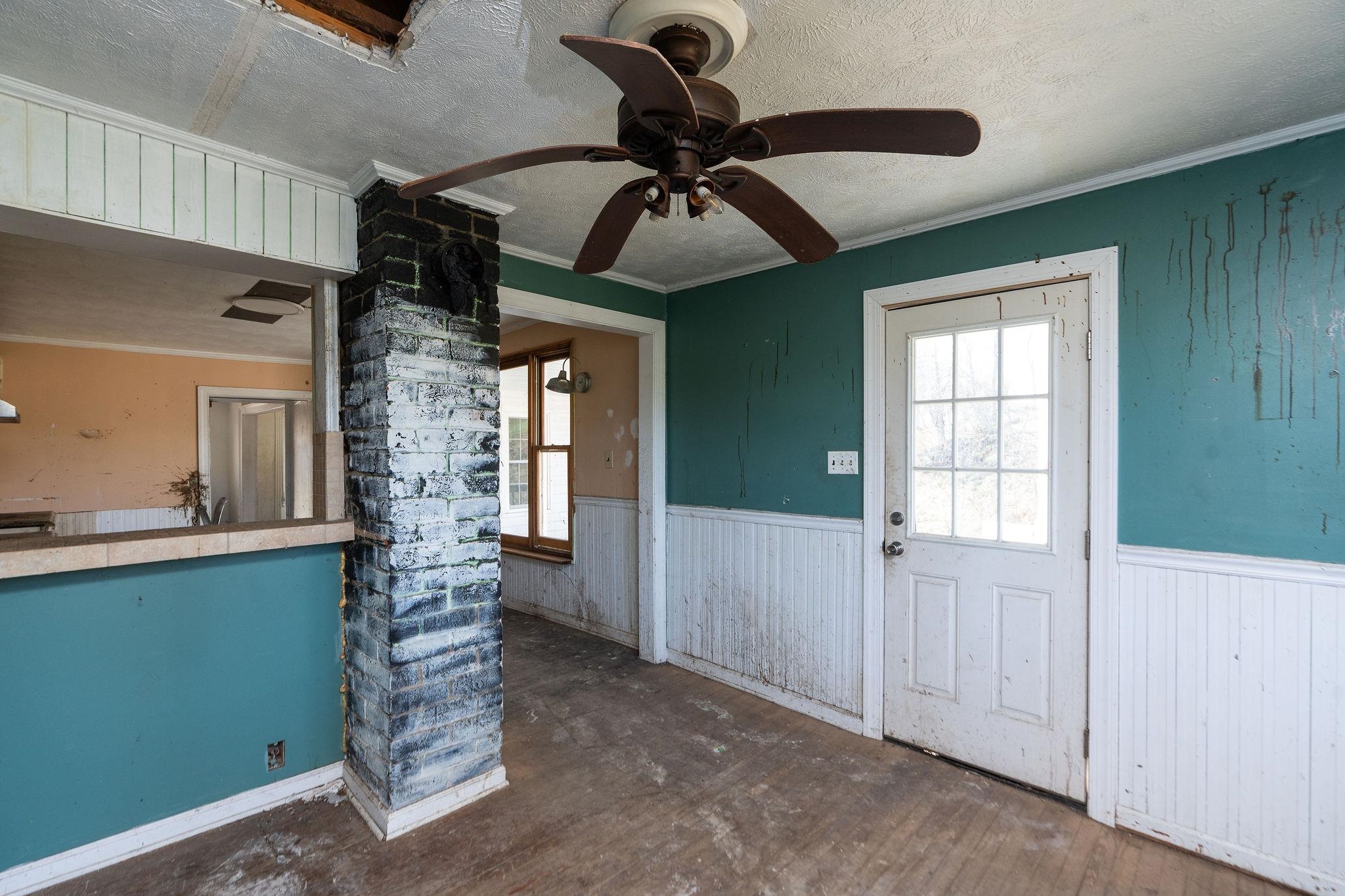 5818 LEE JACKSON HWY, GREENVILLE, Virginia 24440, 3 Bedrooms Bedrooms, ,2 BathroomsBathrooms,Residential,5818 LEE JACKSON HWY,670788 MLS # 670788 5818 LEE JACKSON HWY, GREENVILLE, Virginia 24440, 3 Bedrooms Bedrooms, ,2 BathroomsBathrooms,Residential,5818 LEE JACKSON HWY,670788 MLS # 670788