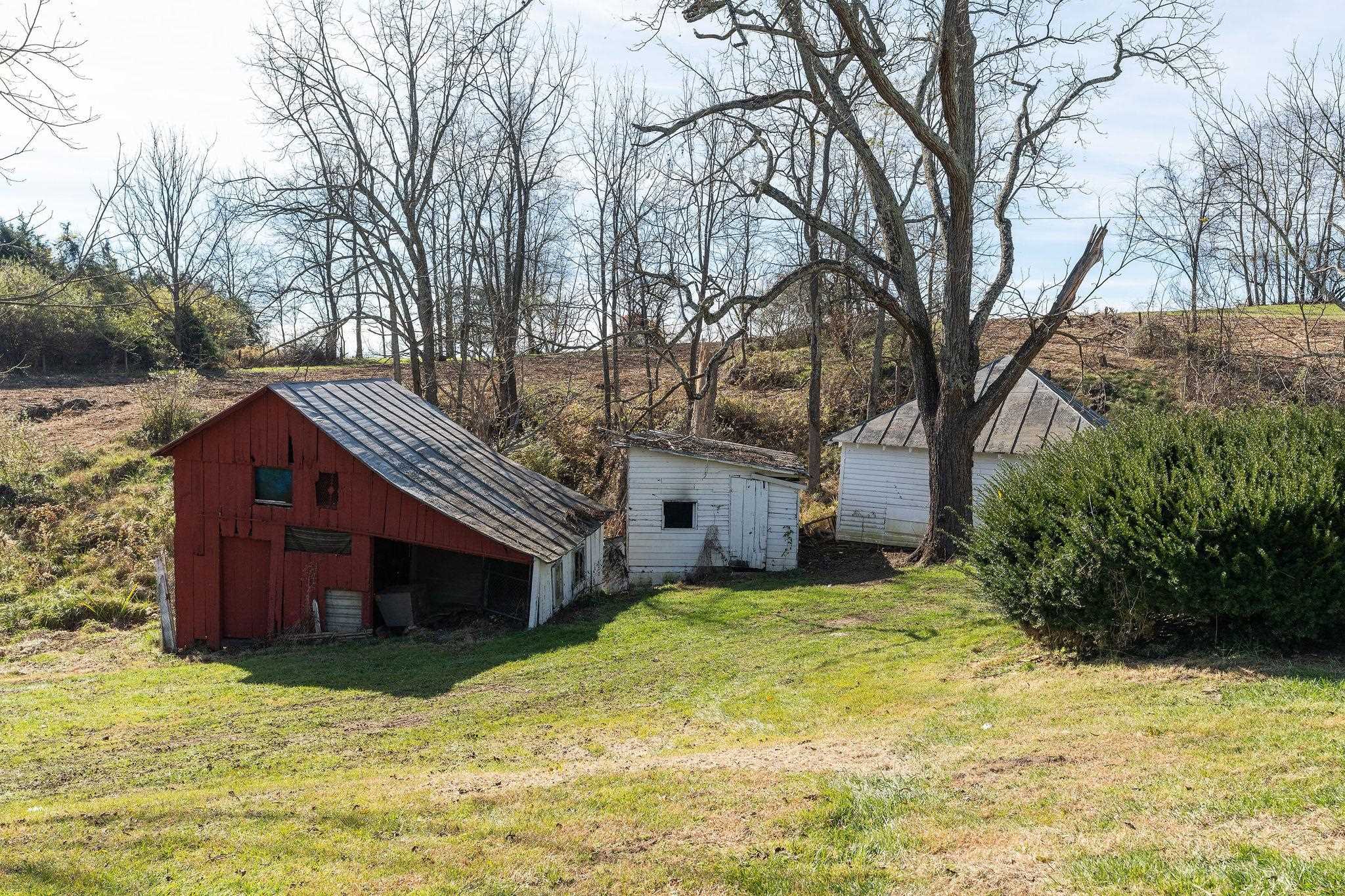 5818 LEE JACKSON HWY, GREENVILLE, Virginia 24440, 3 Bedrooms Bedrooms, ,2 BathroomsBathrooms,Residential,5818 LEE JACKSON HWY,670788 MLS # 670788 5818 LEE JACKSON HWY, GREENVILLE, Virginia 24440, 3 Bedrooms Bedrooms, ,2 BathroomsBathrooms,Residential,5818 LEE JACKSON HWY,670788 MLS # 670788