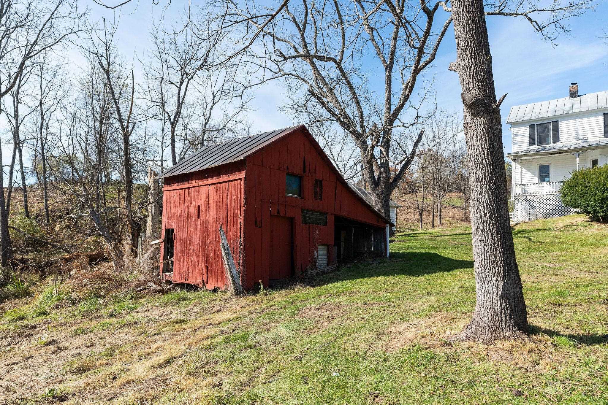 5818 LEE JACKSON HWY, GREENVILLE, Virginia 24440, 3 Bedrooms Bedrooms, ,2 BathroomsBathrooms,Residential,5818 LEE JACKSON HWY,670788 MLS # 670788 5818 LEE JACKSON HWY, GREENVILLE, Virginia 24440, 3 Bedrooms Bedrooms, ,2 BathroomsBathrooms,Residential,5818 LEE JACKSON HWY,670788 MLS # 670788