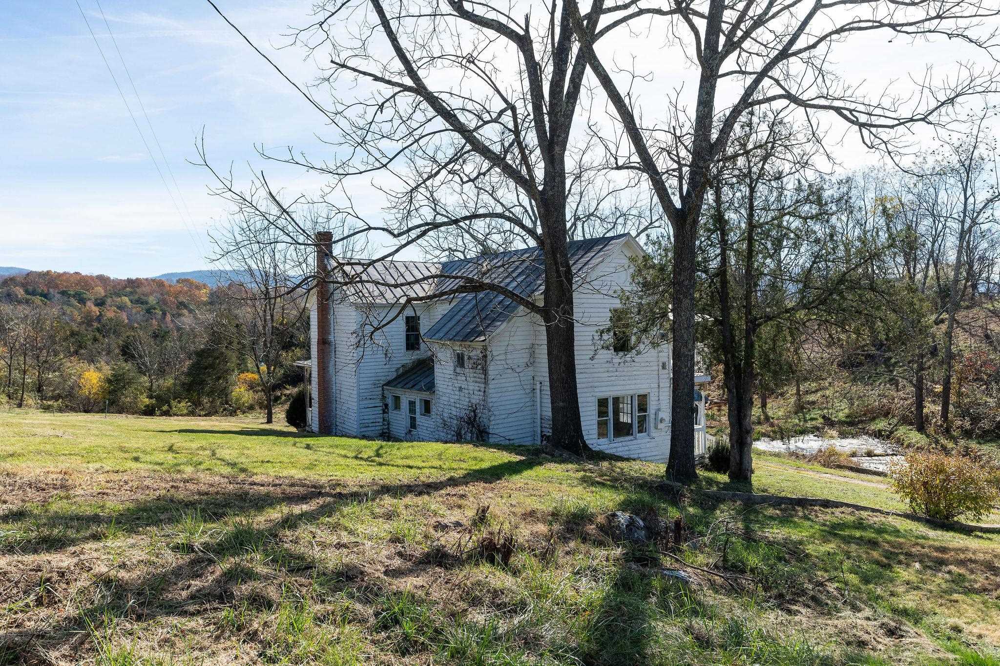 5818 LEE JACKSON HWY, GREENVILLE, Virginia 24440, 3 Bedrooms Bedrooms, ,2 BathroomsBathrooms,Residential,5818 LEE JACKSON HWY,670788 MLS # 670788 5818 LEE JACKSON HWY, GREENVILLE, Virginia 24440, 3 Bedrooms Bedrooms, ,2 BathroomsBathrooms,Residential,5818 LEE JACKSON HWY,670788 MLS # 670788