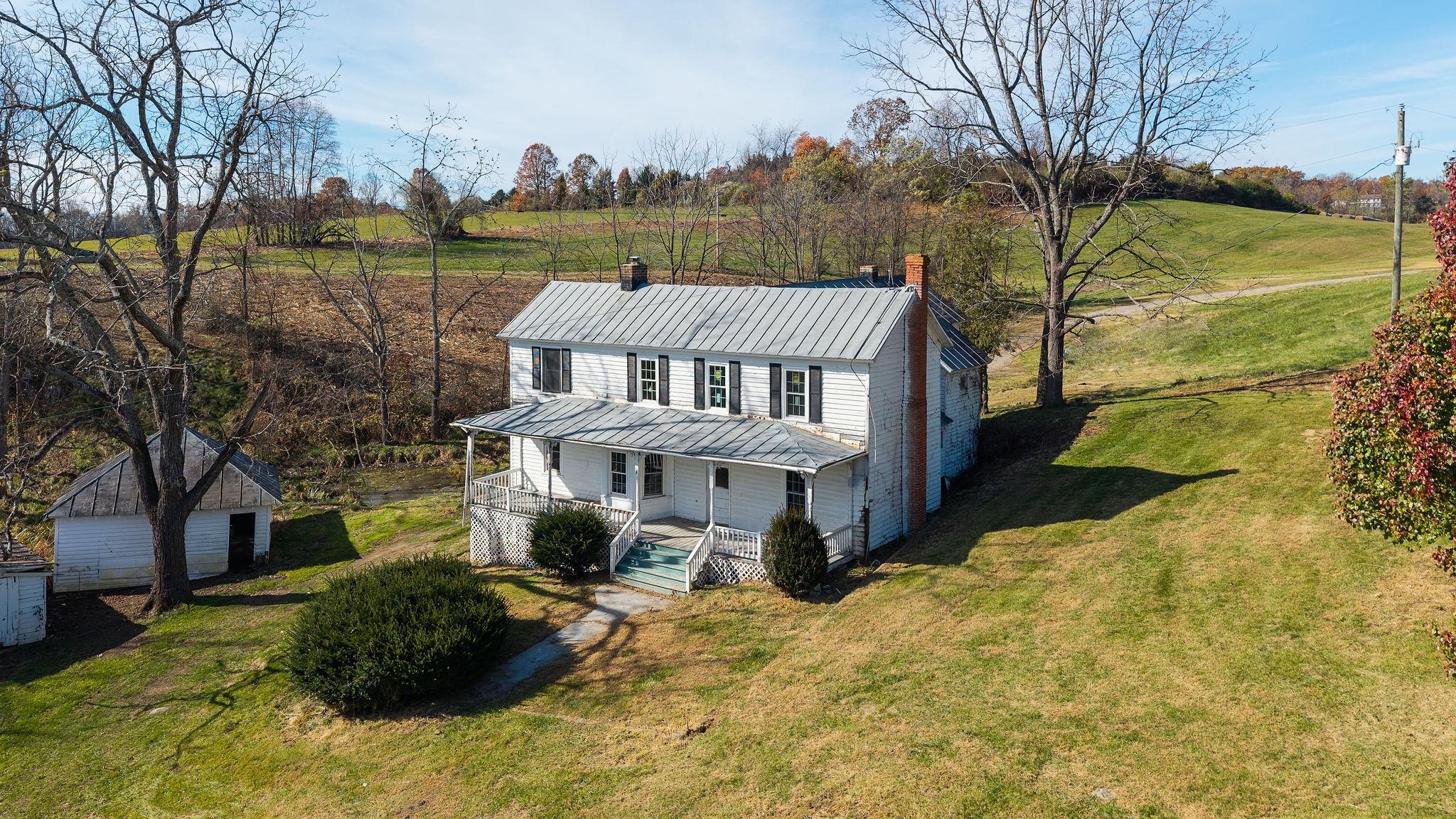 5818 LEE JACKSON HWY, GREENVILLE, Virginia 24440, 3 Bedrooms Bedrooms, ,2 BathroomsBathrooms,Residential,5818 LEE JACKSON HWY,670788 MLS # 670788 5818 LEE JACKSON HWY, GREENVILLE, Virginia 24440, 3 Bedrooms Bedrooms, ,2 BathroomsBathrooms,Residential,5818 LEE JACKSON HWY,670788 MLS # 670788