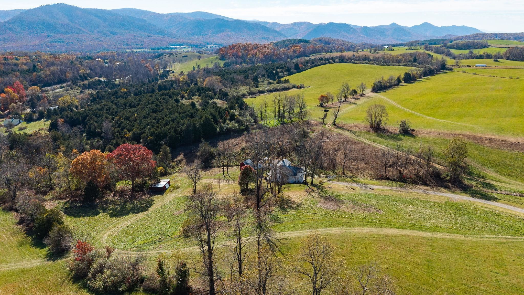 5818 LEE JACKSON HWY, GREENVILLE, Virginia 24440, 3 Bedrooms Bedrooms, ,2 BathroomsBathrooms,Residential,5818 LEE JACKSON HWY,670788 MLS # 670788 5818 LEE JACKSON HWY, GREENVILLE, Virginia 24440, 3 Bedrooms Bedrooms, ,2 BathroomsBathrooms,Residential,5818 LEE JACKSON HWY,670788 MLS # 670788