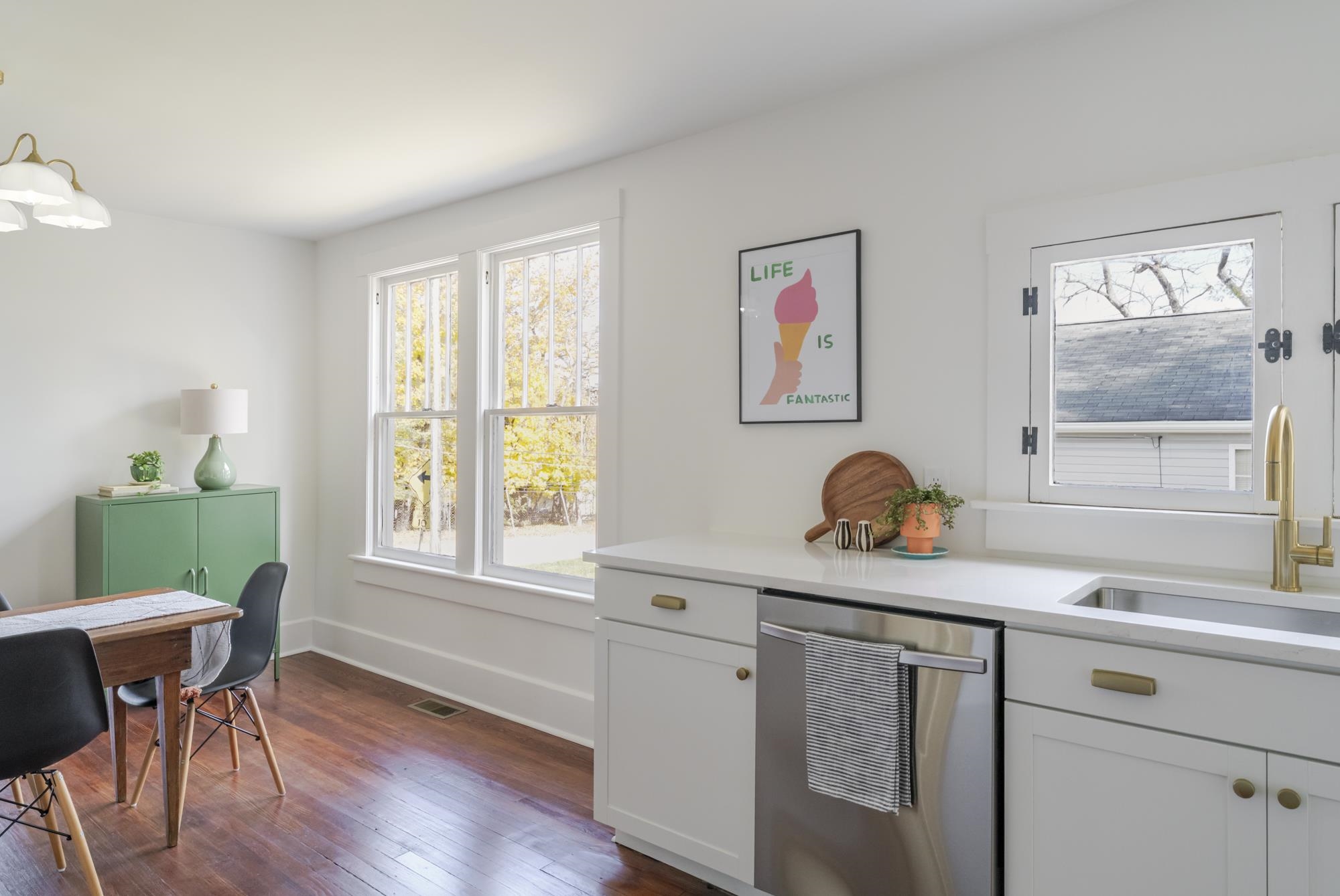 2216 NOON ST, STAUNTON, Virginia 24401, 2 Bedrooms Bedrooms, ,1 BathroomBathrooms,Residential,2216 NOON ST,670790 MLS # 670790 2216 NOON ST, STAUNTON, Virginia 24401, 2 Bedrooms Bedrooms, ,1 BathroomBathrooms,Residential,2216 NOON ST,670790 MLS # 670790