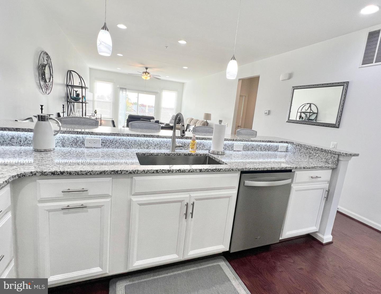 270 LONG POINT DR, FREDERICKSBURG, Virginia 22406, 2 Bedrooms Bedrooms, ,2 BathroomsBathrooms,Residential,For sale,270 LONG POINT DR,VAST2043862 MLS # VAST2043862 270 LONG POINT DR, FREDERICKSBURG, Virginia 22406, 2 Bedrooms Bedrooms, ,2 BathroomsBathrooms,Residential,For sale,270 LONG POINT DR,VAST2043862 MLS # VAST2043862