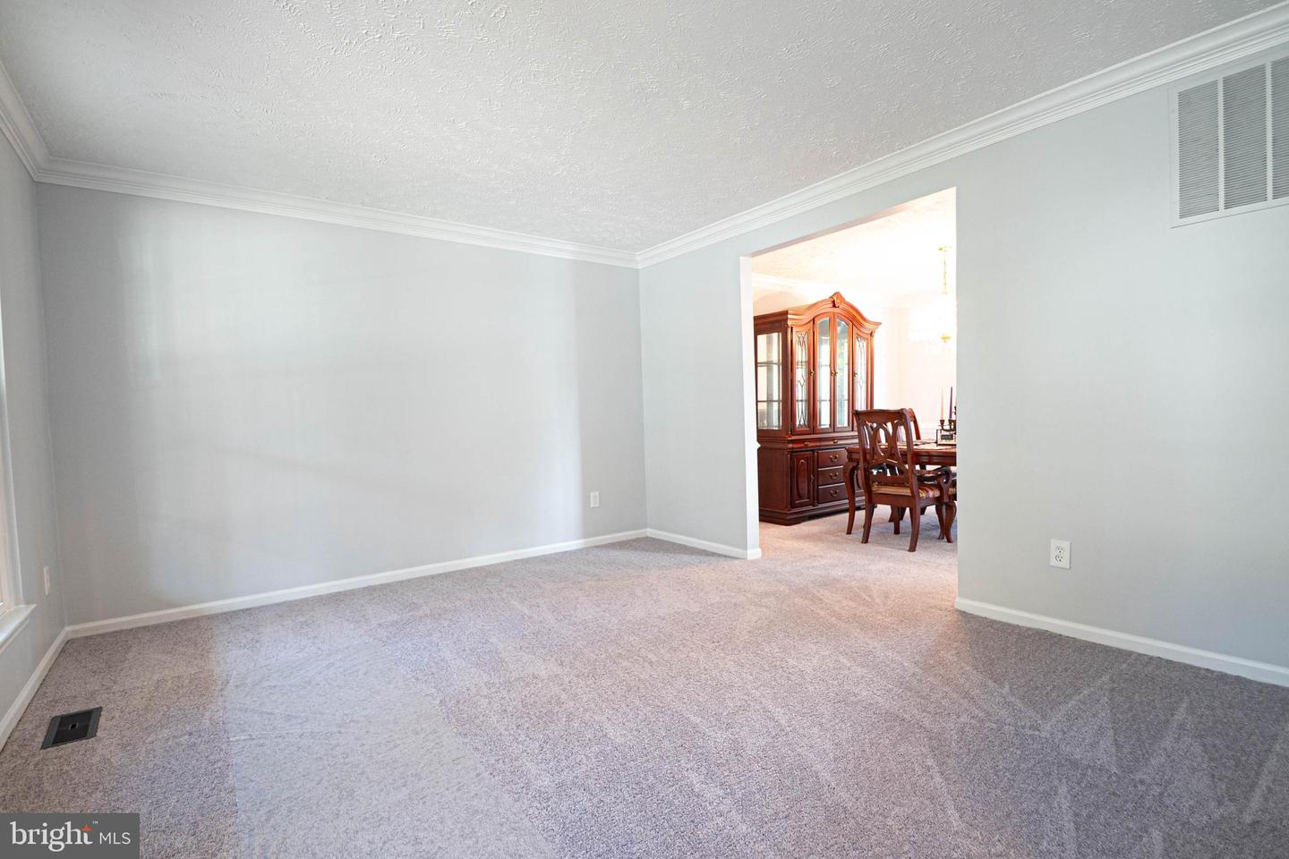 4483 EDSALL DR, WOODBRIDGE, Virginia 22193, 6 Bedrooms Bedrooms, ,3 BathroomsBathrooms,Residential,For sale,4483 EDSALL DR,VAPW2106880 MLS # VAPW2106880 4483 EDSALL DR, WOODBRIDGE, Virginia 22193, 6 Bedrooms Bedrooms, ,3 BathroomsBathrooms,Residential,For sale,4483 EDSALL DR,VAPW2106880 MLS # VAPW2106880