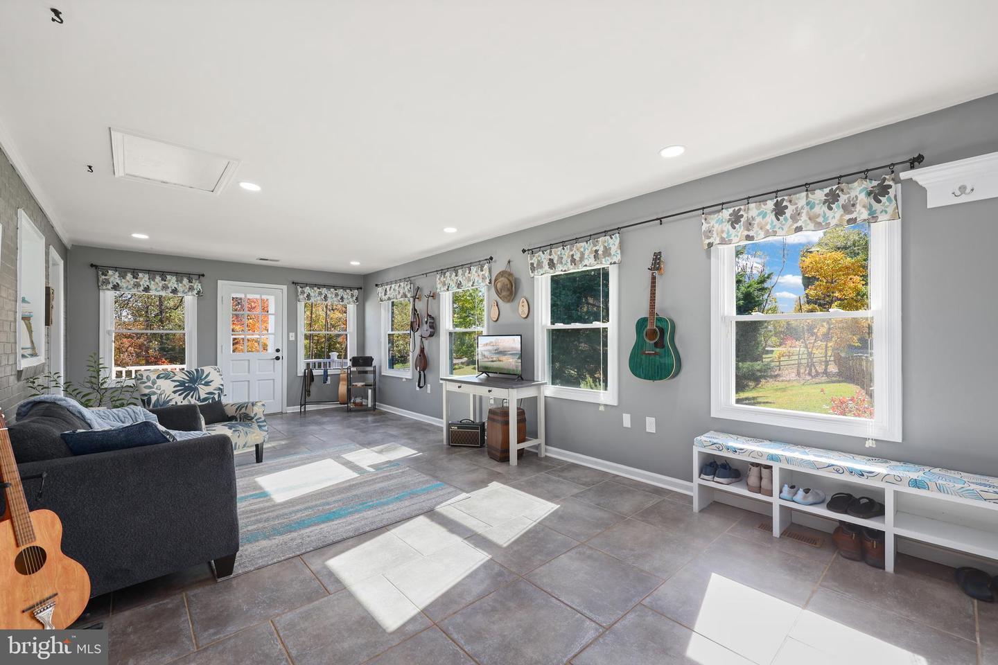 13827 SPRIGGS RD, MANASSAS, Virginia 20112, 5 Bedrooms Bedrooms, ,3 BathroomsBathrooms,Residential,For sale,13827 SPRIGGS RD,VAPW2106952 MLS # VAPW2106952 13827 SPRIGGS RD, MANASSAS, Virginia 20112, 5 Bedrooms Bedrooms, ,3 BathroomsBathrooms,Residential,For sale,13827 SPRIGGS RD,VAPW2106952 MLS # VAPW2106952