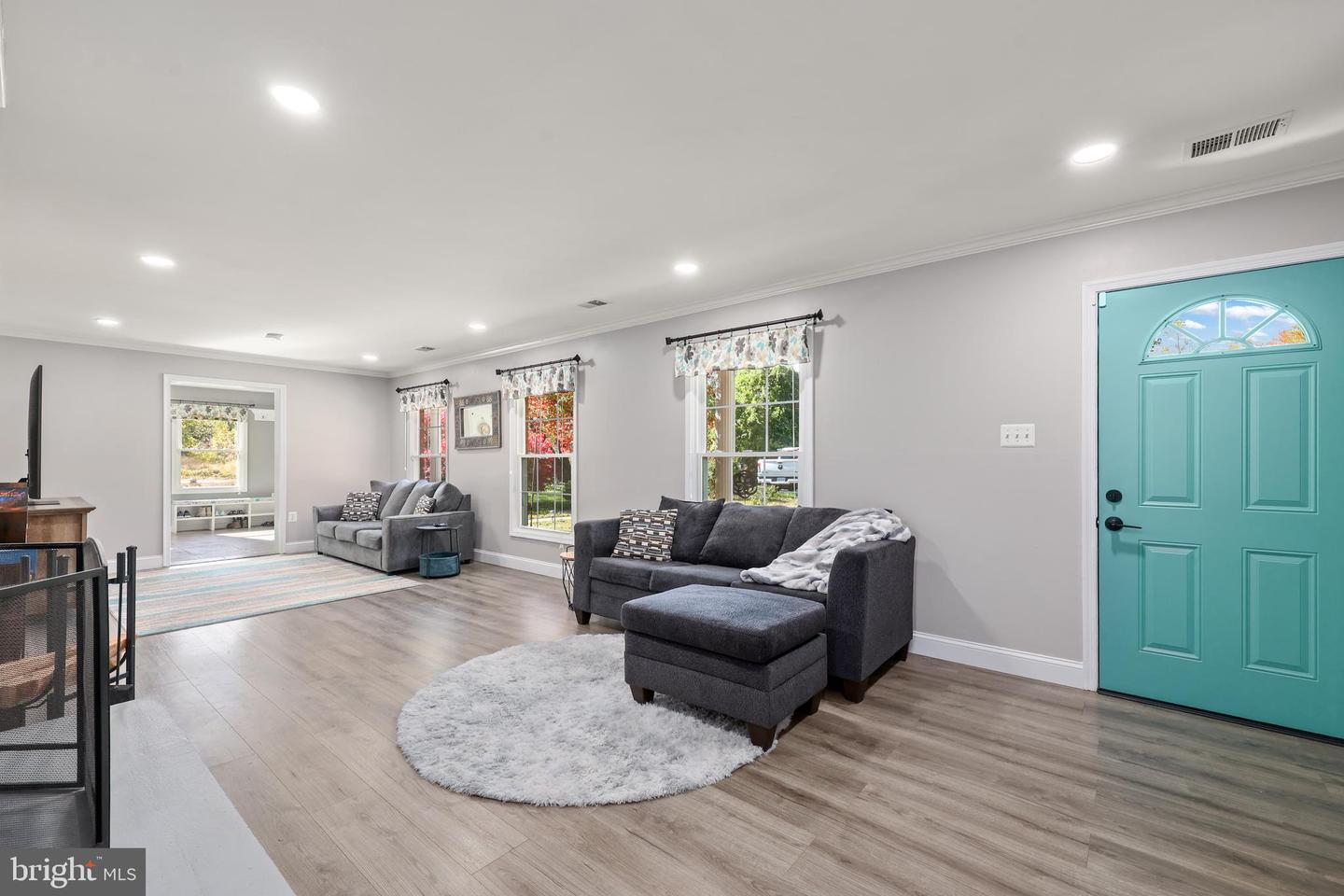 13827 SPRIGGS RD, MANASSAS, Virginia 20112, 5 Bedrooms Bedrooms, ,3 BathroomsBathrooms,Residential,For sale,13827 SPRIGGS RD,VAPW2106952 MLS # VAPW2106952 13827 SPRIGGS RD, MANASSAS, Virginia 20112, 5 Bedrooms Bedrooms, ,3 BathroomsBathrooms,Residential,For sale,13827 SPRIGGS RD,VAPW2106952 MLS # VAPW2106952