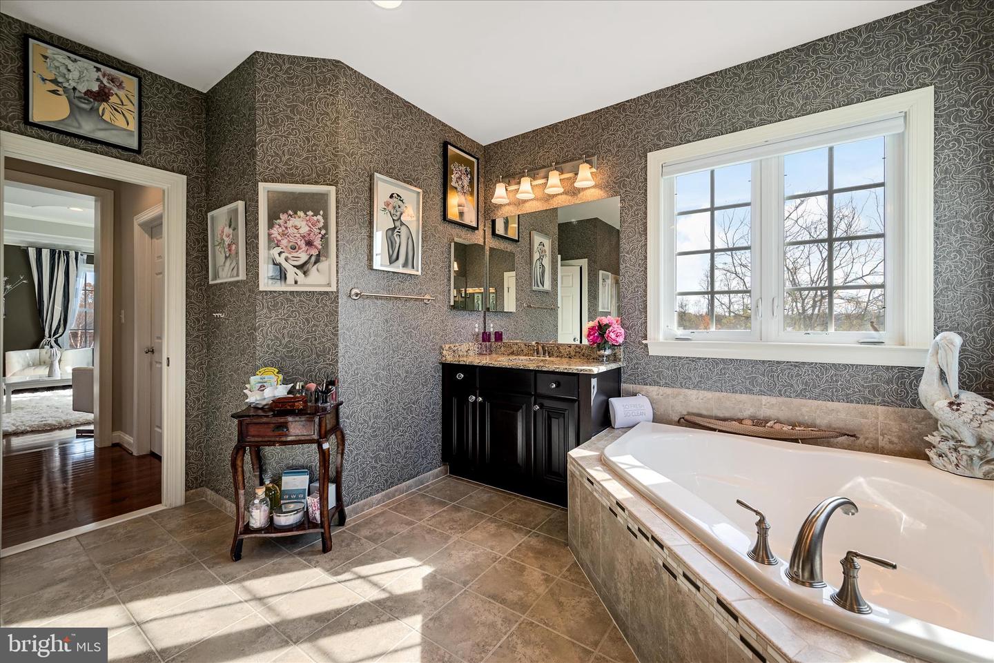 16070 SAINTE MARIE CT, HAMILTON, Virginia 20158, 4 Bedrooms Bedrooms, ,4 BathroomsBathrooms,Residential,For sale,16070 SAINTE MARIE CT,VALO2109832 MLS # VALO2109832