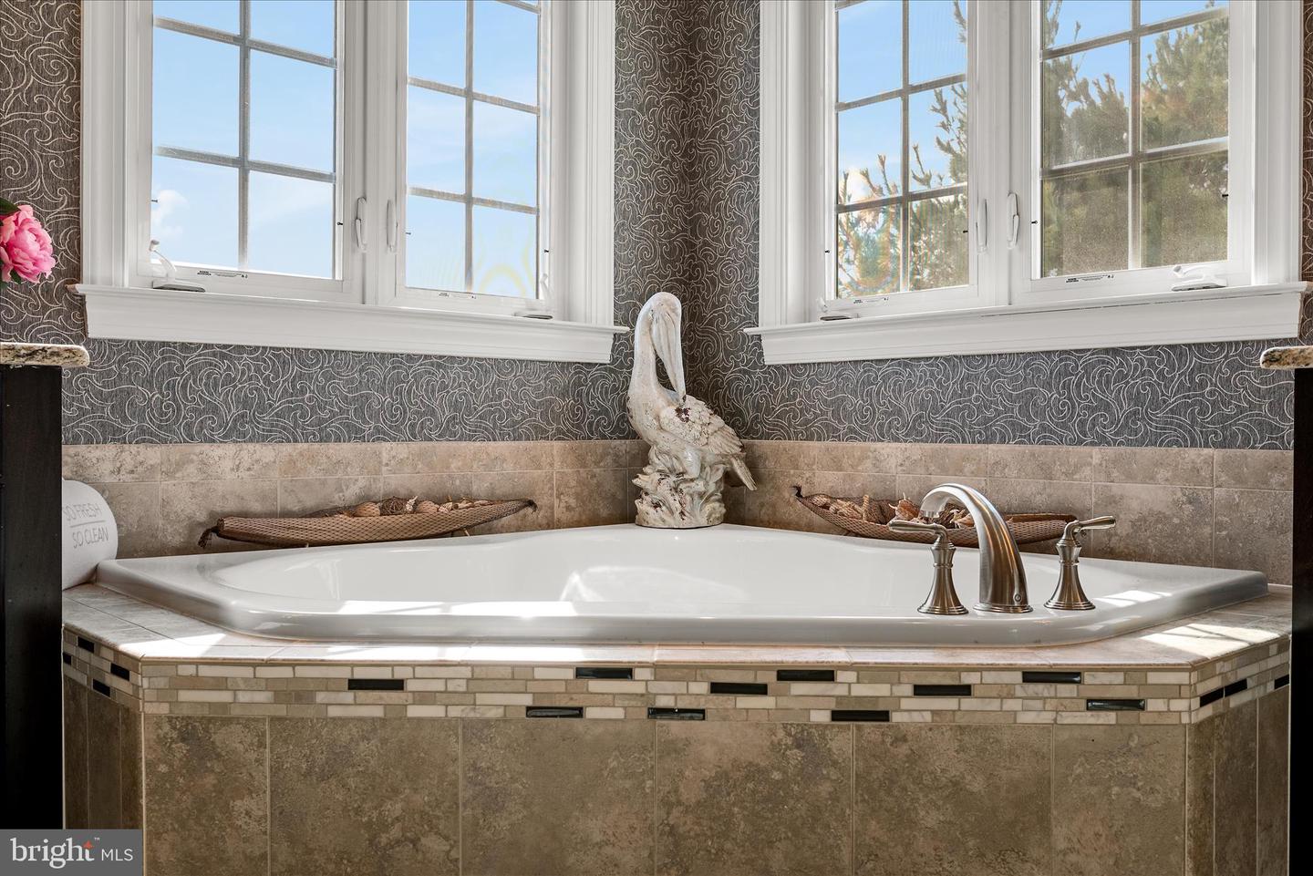 16070 SAINTE MARIE CT, HAMILTON, Virginia 20158, 4 Bedrooms Bedrooms, ,4 BathroomsBathrooms,Residential,For sale,16070 SAINTE MARIE CT,VALO2109832 MLS # VALO2109832