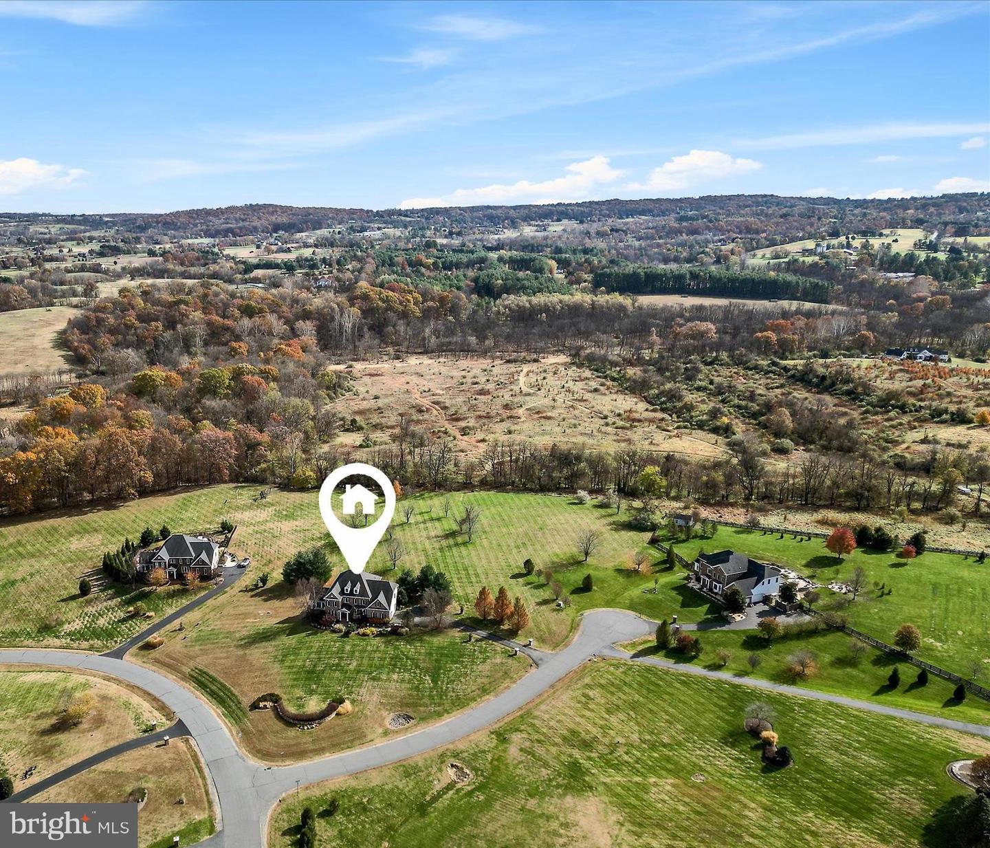 16070 SAINTE MARIE CT, HAMILTON, Virginia 20158, 4 Bedrooms Bedrooms, ,4 BathroomsBathrooms,Residential,For sale,16070 SAINTE MARIE CT,VALO2109832 MLS # VALO2109832