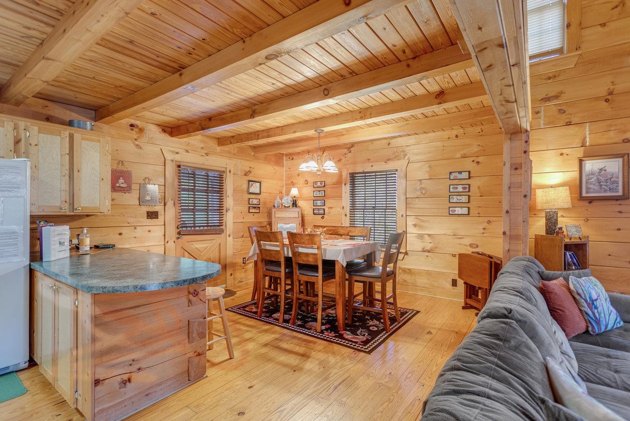 900 CROOKED RUN RD, SHENANDOAH, Virginia 22849, 2 Bedrooms Bedrooms, ,2 BathroomsBathrooms,Residential,900 CROOKED RUN RD,670781 MLS # 670781 900 CROOKED RUN RD, SHENANDOAH, Virginia 22849, 2 Bedrooms Bedrooms, ,2 BathroomsBathrooms,Residential,900 CROOKED RUN RD,670781 MLS # 670781