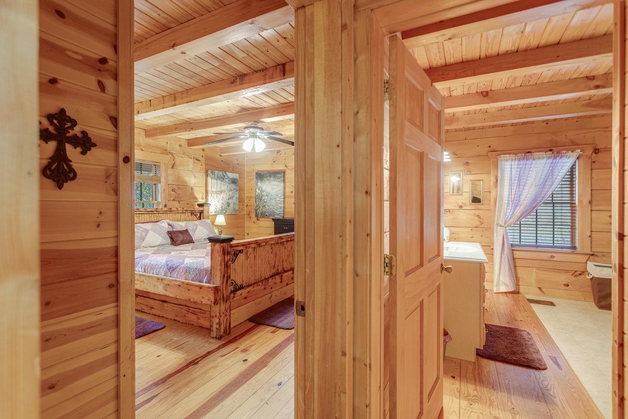 900 CROOKED RUN RD, SHENANDOAH, Virginia 22849, 2 Bedrooms Bedrooms, ,2 BathroomsBathrooms,Residential,900 CROOKED RUN RD,670781 MLS # 670781 900 CROOKED RUN RD, SHENANDOAH, Virginia 22849, 2 Bedrooms Bedrooms, ,2 BathroomsBathrooms,Residential,900 CROOKED RUN RD,670781 MLS # 670781