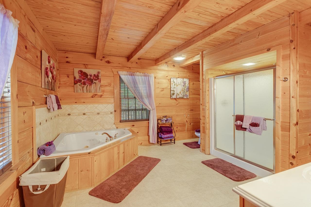 900 CROOKED RUN RD, SHENANDOAH, Virginia 22849, 2 Bedrooms Bedrooms, ,2 BathroomsBathrooms,Residential,900 CROOKED RUN RD,670781 MLS # 670781 900 CROOKED RUN RD, SHENANDOAH, Virginia 22849, 2 Bedrooms Bedrooms, ,2 BathroomsBathrooms,Residential,900 CROOKED RUN RD,670781 MLS # 670781