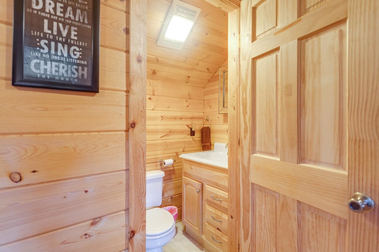 900 CROOKED RUN RD, SHENANDOAH, Virginia 22849, 2 Bedrooms Bedrooms, ,2 BathroomsBathrooms,Residential,900 CROOKED RUN RD,670781 MLS # 670781 900 CROOKED RUN RD, SHENANDOAH, Virginia 22849, 2 Bedrooms Bedrooms, ,2 BathroomsBathrooms,Residential,900 CROOKED RUN RD,670781 MLS # 670781