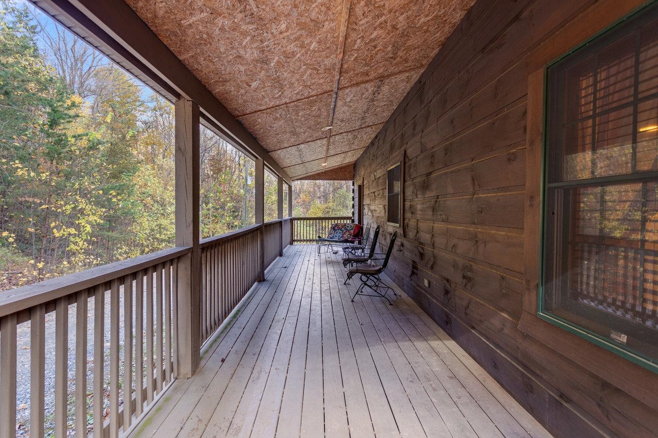 900 CROOKED RUN RD, SHENANDOAH, Virginia 22849, 2 Bedrooms Bedrooms, ,2 BathroomsBathrooms,Residential,900 CROOKED RUN RD,670781 MLS # 670781 900 CROOKED RUN RD, SHENANDOAH, Virginia 22849, 2 Bedrooms Bedrooms, ,2 BathroomsBathrooms,Residential,900 CROOKED RUN RD,670781 MLS # 670781