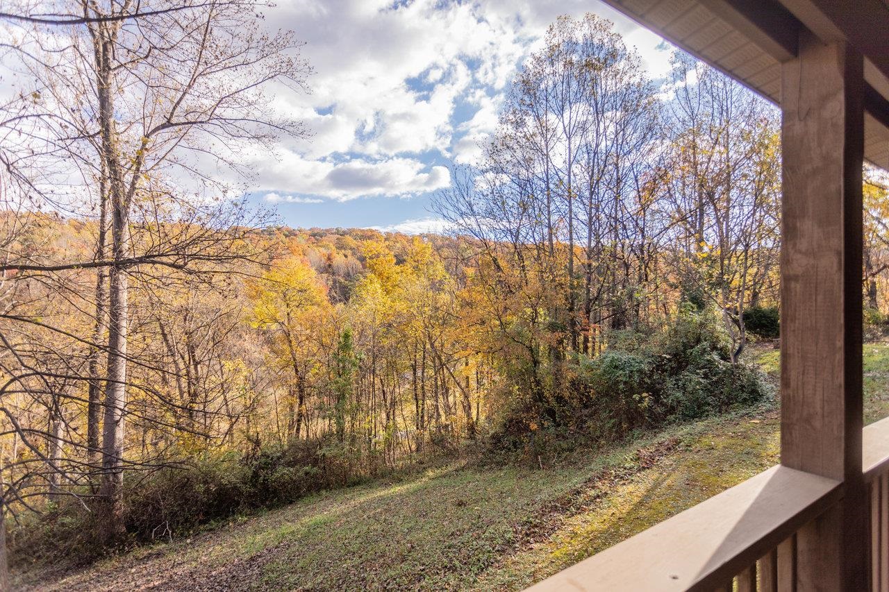 900 CROOKED RUN RD, SHENANDOAH, Virginia 22849, 2 Bedrooms Bedrooms, ,2 BathroomsBathrooms,Residential,900 CROOKED RUN RD,670781 MLS # 670781 900 CROOKED RUN RD, SHENANDOAH, Virginia 22849, 2 Bedrooms Bedrooms, ,2 BathroomsBathrooms,Residential,900 CROOKED RUN RD,670781 MLS # 670781