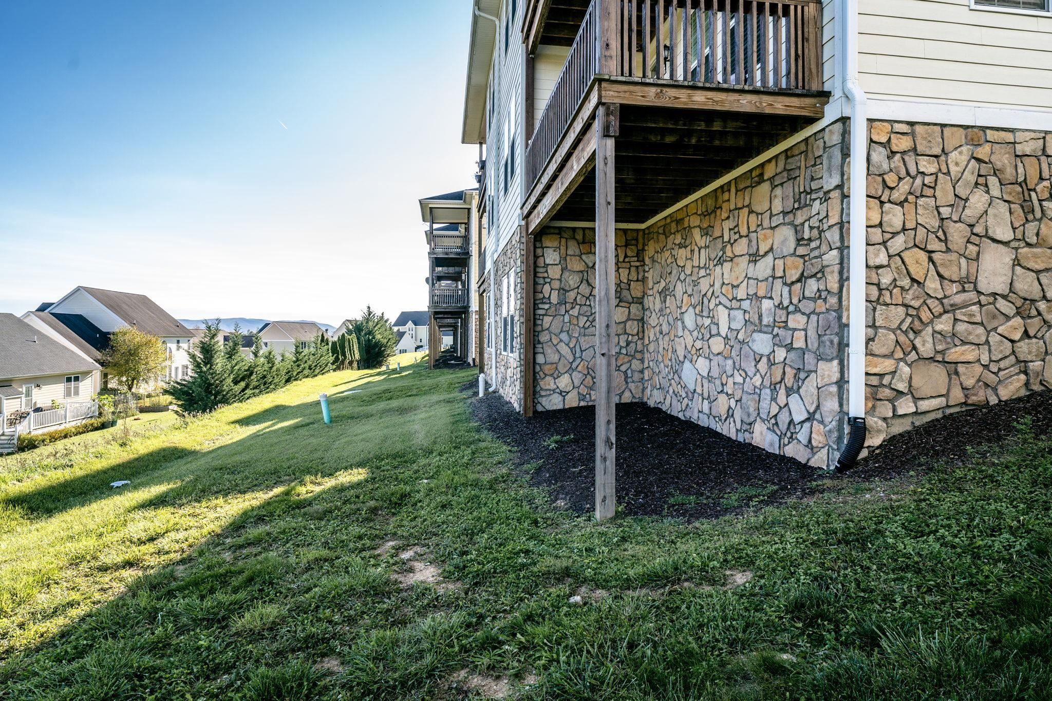 51 WINDGATE CIR, FISHERSVILLE, Virginia 22939, 2 Bedrooms Bedrooms, ,2 BathroomsBathrooms,Residential,51 WINDGATE CIR,670782 MLS # 670782 51 WINDGATE CIR, FISHERSVILLE, Virginia 22939, 2 Bedrooms Bedrooms, ,2 BathroomsBathrooms,Residential,51 WINDGATE CIR,670782 MLS # 670782