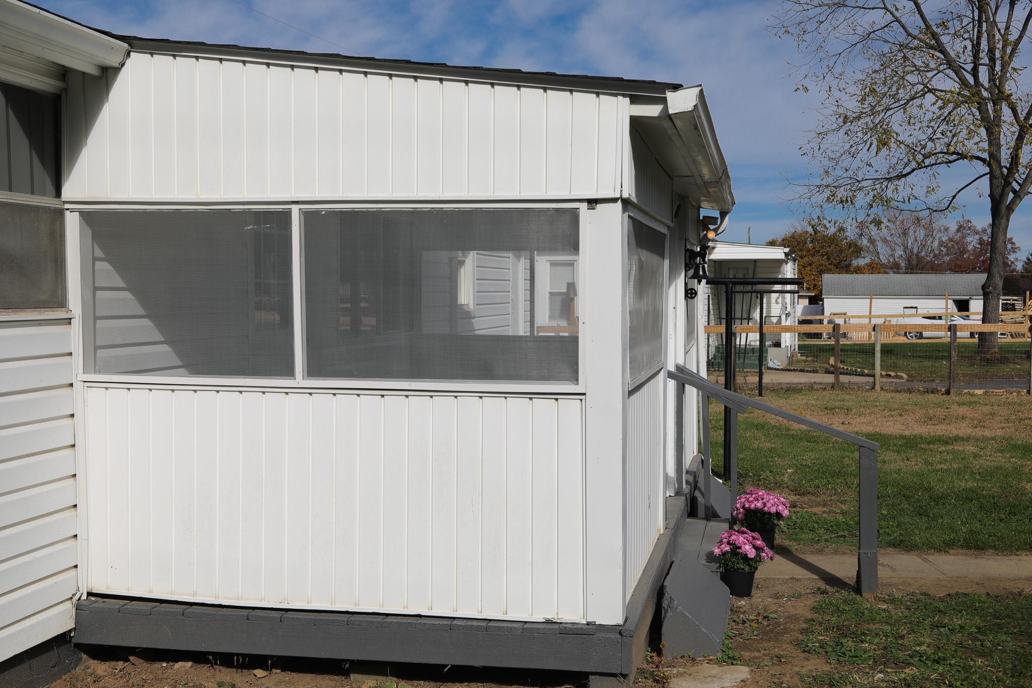 10 BRADLEY LN, WAYNESBORO, Virginia 22980, 2 Bedrooms Bedrooms, ,1 BathroomBathrooms,Residential,10 BRADLEY LN,670783 MLS # 670783 10 BRADLEY LN, WAYNESBORO, Virginia 22980, 2 Bedrooms Bedrooms, ,1 BathroomBathrooms,Residential,10 BRADLEY LN,670783 MLS # 670783