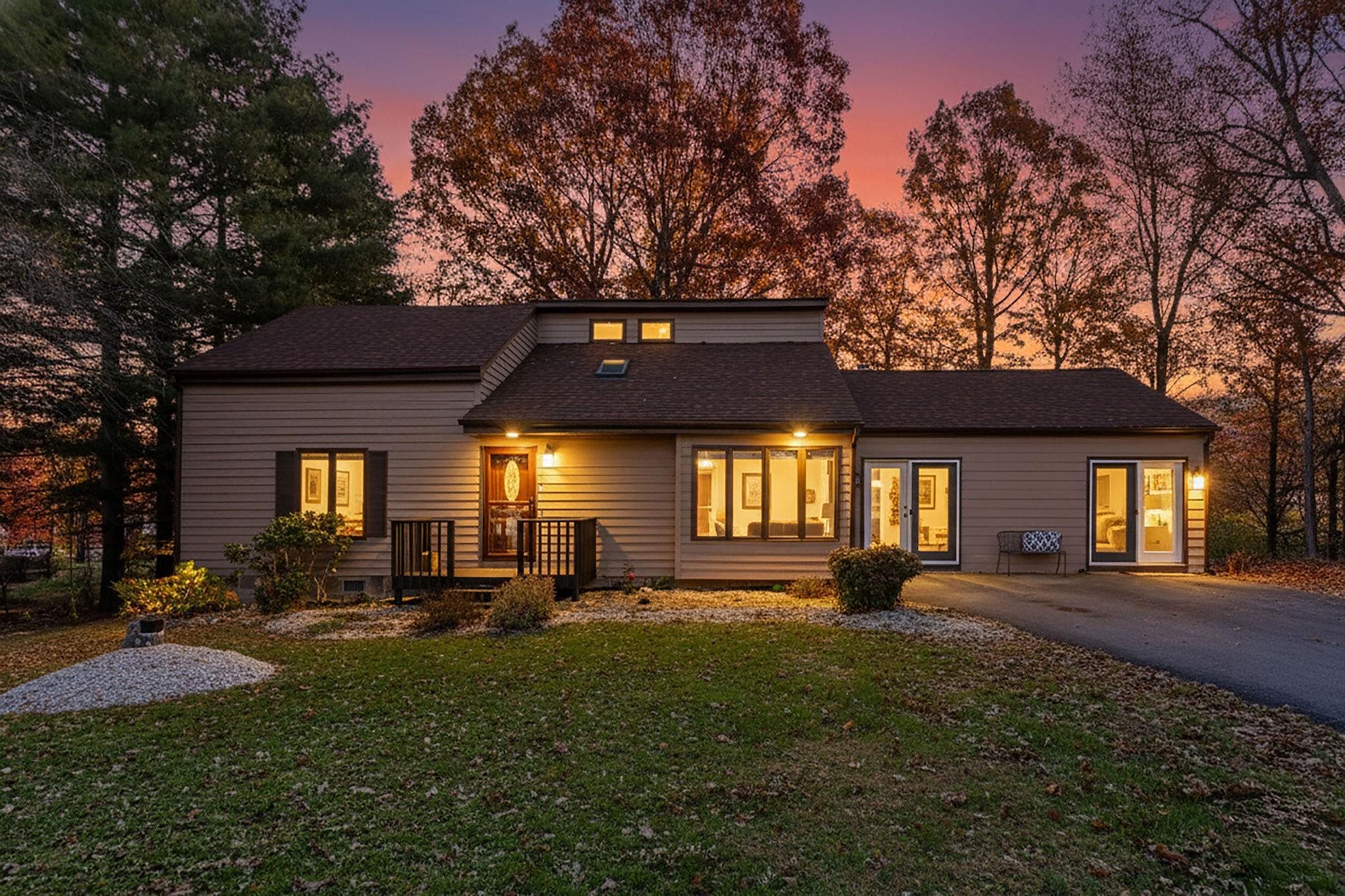 150 FALLING ROCK DR, STUARTS DRAFT, Virginia 24477, 3 Bedrooms Bedrooms, ,2 BathroomsBathrooms,Residential,150 FALLING ROCK DR,670784 MLS # 670784 150 FALLING ROCK DR, STUARTS DRAFT, Virginia 24477, 3 Bedrooms Bedrooms, ,2 BathroomsBathrooms,Residential,150 FALLING ROCK DR,670784 MLS # 670784