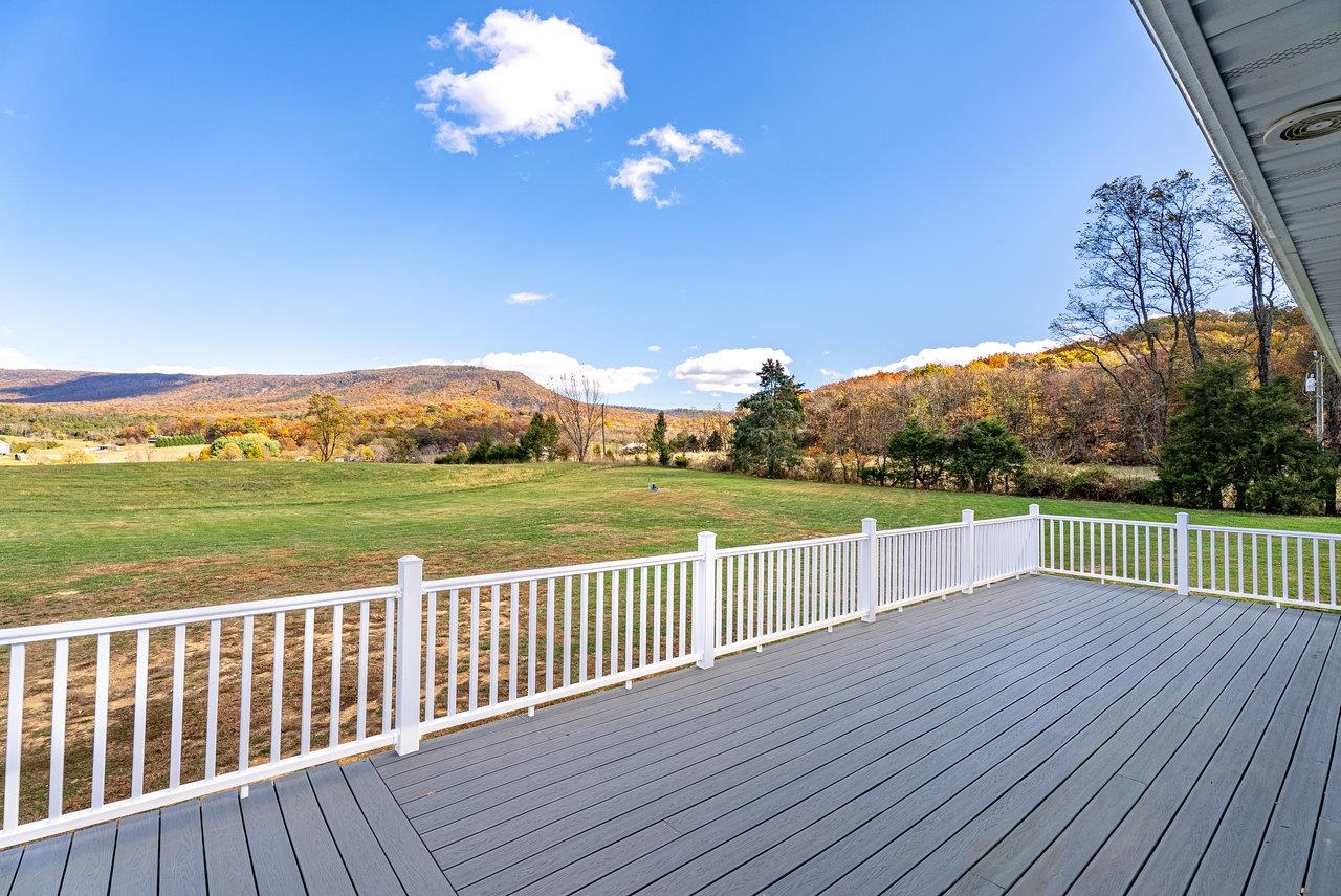 3115 LAIRDS KNOB DR, KEEZLETOWN, Virginia 22832, 3 Bedrooms Bedrooms, ,3 BathroomsBathrooms,Residential,3115 LAIRDS KNOB DR,670785 MLS # 670785 3115 LAIRDS KNOB DR, KEEZLETOWN, Virginia 22832, 3 Bedrooms Bedrooms, ,3 BathroomsBathrooms,Residential,3115 LAIRDS KNOB DR,670785 MLS # 670785