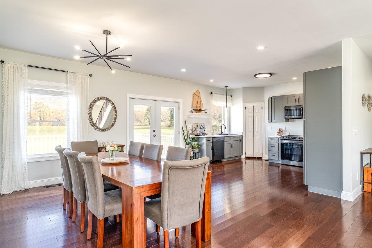 3115 LAIRDS KNOB DR, KEEZLETOWN, Virginia 22832, 3 Bedrooms Bedrooms, ,3 BathroomsBathrooms,Residential,3115 LAIRDS KNOB DR,670785 MLS # 670785 3115 LAIRDS KNOB DR, KEEZLETOWN, Virginia 22832, 3 Bedrooms Bedrooms, ,3 BathroomsBathrooms,Residential,3115 LAIRDS KNOB DR,670785 MLS # 670785