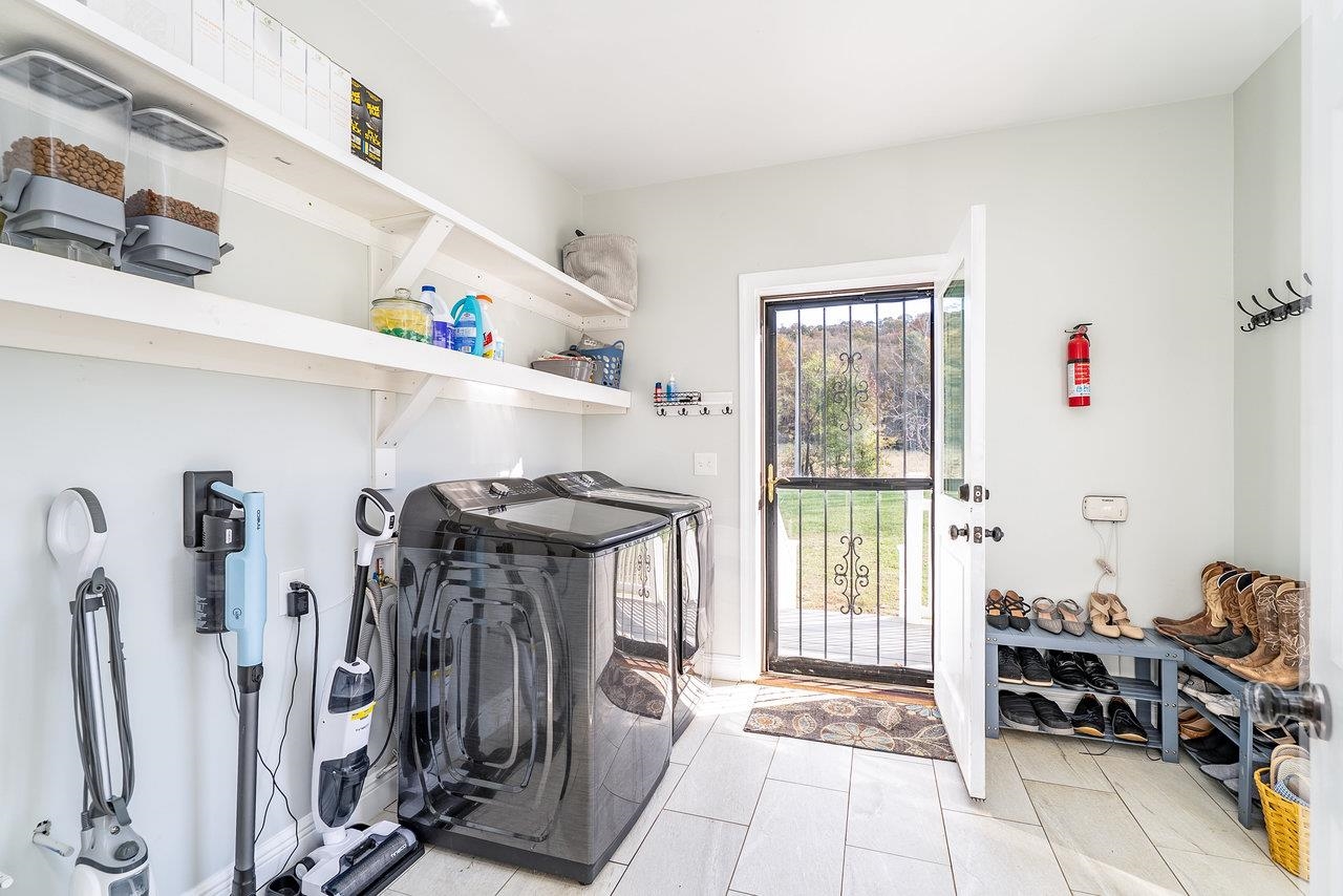 3115 LAIRDS KNOB DR, KEEZLETOWN, Virginia 22832, 3 Bedrooms Bedrooms, ,3 BathroomsBathrooms,Residential,3115 LAIRDS KNOB DR,670785 MLS # 670785 3115 LAIRDS KNOB DR, KEEZLETOWN, Virginia 22832, 3 Bedrooms Bedrooms, ,3 BathroomsBathrooms,Residential,3115 LAIRDS KNOB DR,670785 MLS # 670785