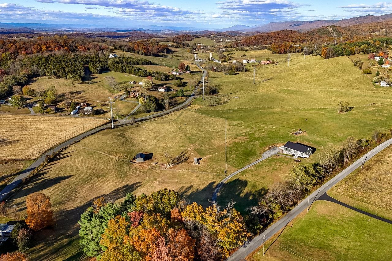 3115 LAIRDS KNOB DR, KEEZLETOWN, Virginia 22832, 3 Bedrooms Bedrooms, ,3 BathroomsBathrooms,Residential,3115 LAIRDS KNOB DR,670785 MLS # 670785 3115 LAIRDS KNOB DR, KEEZLETOWN, Virginia 22832, 3 Bedrooms Bedrooms, ,3 BathroomsBathrooms,Residential,3115 LAIRDS KNOB DR,670785 MLS # 670785