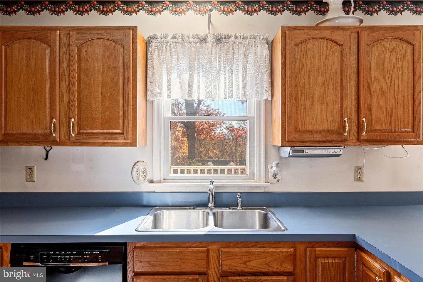 4403 BACK MOUNTAIN RD, WINCHESTER, Virginia 22602, 3 Bedrooms Bedrooms, ,2 BathroomsBathrooms,Residential,For sale,4403 BACK MOUNTAIN RD,VAFV2037762 MLS # VAFV2037762 4403 BACK MOUNTAIN RD, WINCHESTER, Virginia 22602, 3 Bedrooms Bedrooms, ,2 BathroomsBathrooms,Residential,For sale,4403 BACK MOUNTAIN RD,VAFV2037762 MLS # VAFV2037762