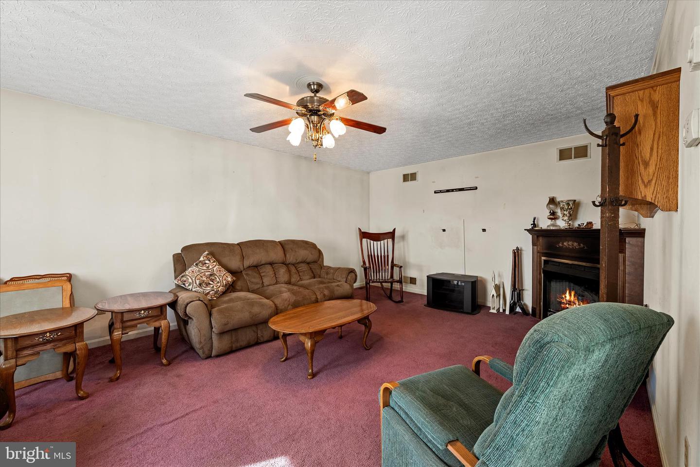 4403 BACK MOUNTAIN RD, WINCHESTER, Virginia 22602, 3 Bedrooms Bedrooms, ,2 BathroomsBathrooms,Residential,For sale,4403 BACK MOUNTAIN RD,VAFV2037762 MLS # VAFV2037762 4403 BACK MOUNTAIN RD, WINCHESTER, Virginia 22602, 3 Bedrooms Bedrooms, ,2 BathroomsBathrooms,Residential,For sale,4403 BACK MOUNTAIN RD,VAFV2037762 MLS # VAFV2037762