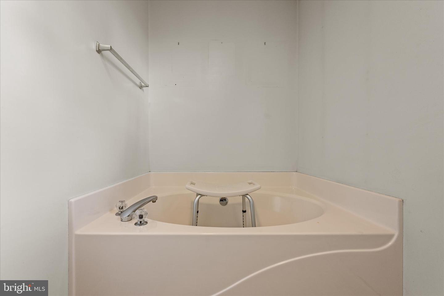 4403 BACK MOUNTAIN RD, WINCHESTER, Virginia 22602, 3 Bedrooms Bedrooms, ,2 BathroomsBathrooms,Residential,For sale,4403 BACK MOUNTAIN RD,VAFV2037762 MLS # VAFV2037762 4403 BACK MOUNTAIN RD, WINCHESTER, Virginia 22602, 3 Bedrooms Bedrooms, ,2 BathroomsBathrooms,Residential,For sale,4403 BACK MOUNTAIN RD,VAFV2037762 MLS # VAFV2037762