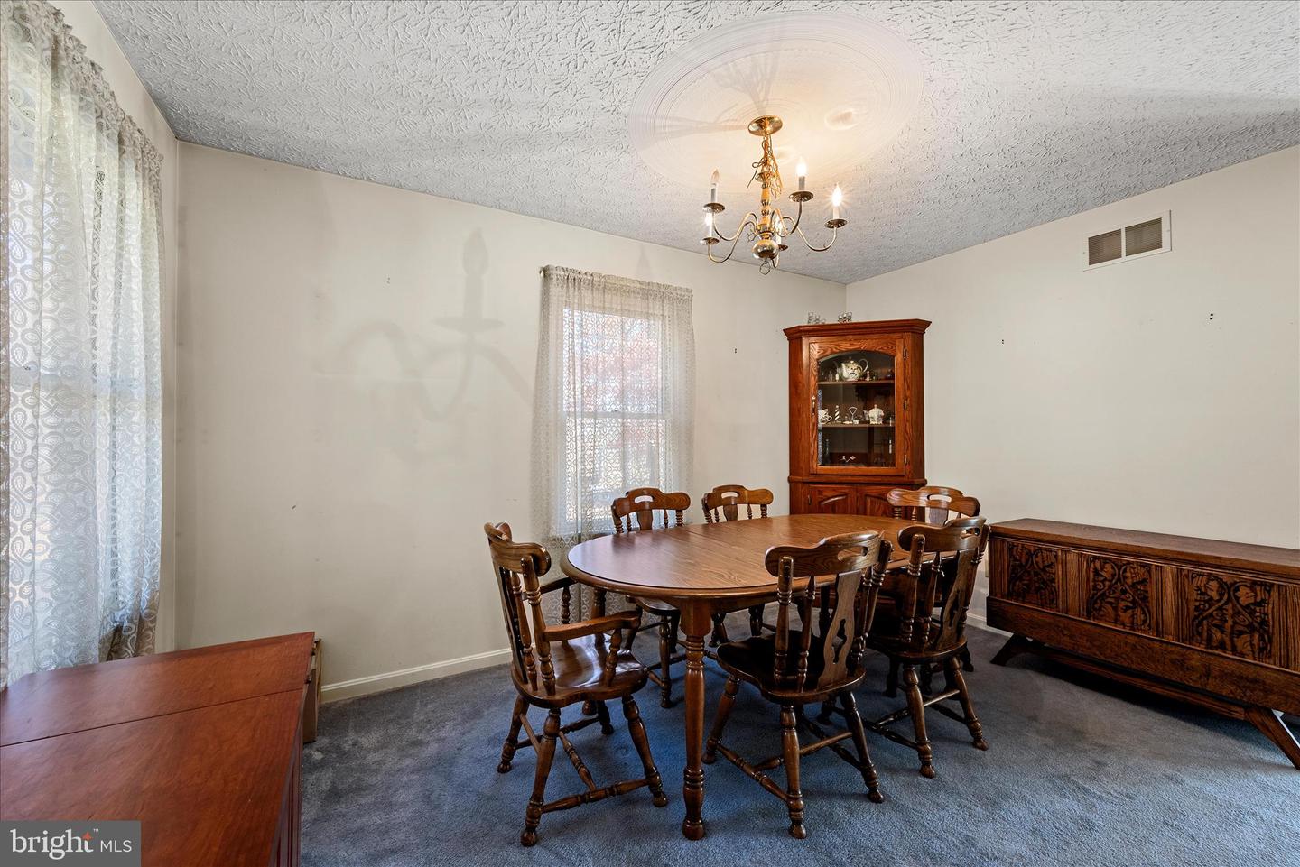 4403 BACK MOUNTAIN RD, WINCHESTER, Virginia 22602, 3 Bedrooms Bedrooms, ,2 BathroomsBathrooms,Residential,For sale,4403 BACK MOUNTAIN RD,VAFV2037762 MLS # VAFV2037762 4403 BACK MOUNTAIN RD, WINCHESTER, Virginia 22602, 3 Bedrooms Bedrooms, ,2 BathroomsBathrooms,Residential,For sale,4403 BACK MOUNTAIN RD,VAFV2037762 MLS # VAFV2037762