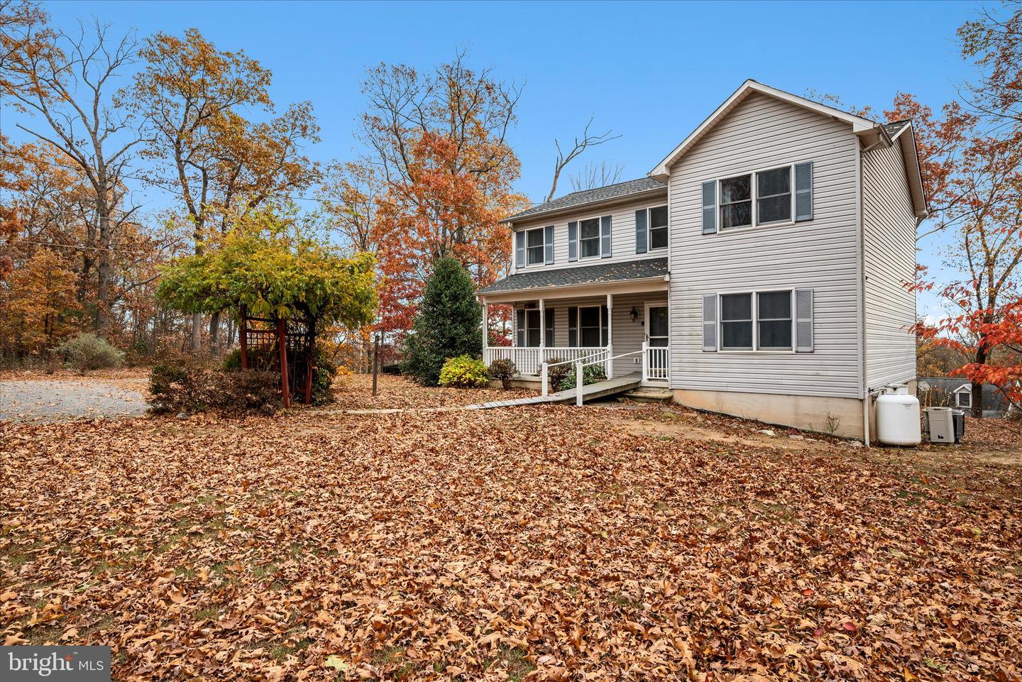 4403 BACK MOUNTAIN RD, WINCHESTER, Virginia 22602, 3 Bedrooms Bedrooms, ,2 BathroomsBathrooms,Residential,For sale,4403 BACK MOUNTAIN RD,VAFV2037762 MLS # VAFV2037762 4403 BACK MOUNTAIN RD, WINCHESTER, Virginia 22602, 3 Bedrooms Bedrooms, ,2 BathroomsBathrooms,Residential,For sale,4403 BACK MOUNTAIN RD,VAFV2037762 MLS # VAFV2037762