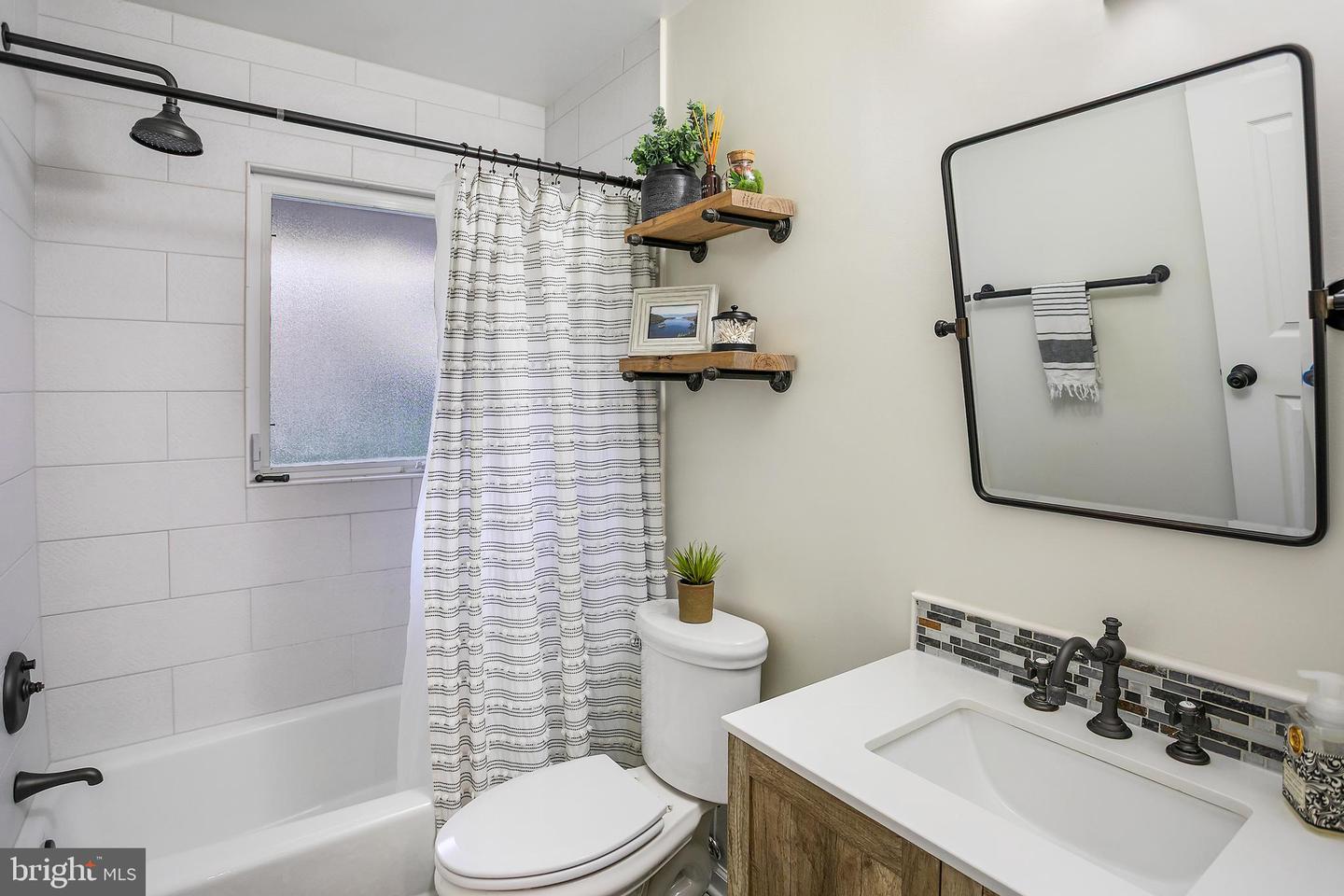 4021 N RICHMOND ST, ARLINGTON, Virginia 22207, 4 Bedrooms Bedrooms, ,3 BathroomsBathrooms,Residential,For sale,4021 N RICHMOND ST,VAAR2065596 MLS # VAAR2065596 4021 N RICHMOND ST, ARLINGTON, Virginia 22207, 4 Bedrooms Bedrooms, ,3 BathroomsBathrooms,Residential,For sale,4021 N RICHMOND ST,VAAR2065596 MLS # VAAR2065596