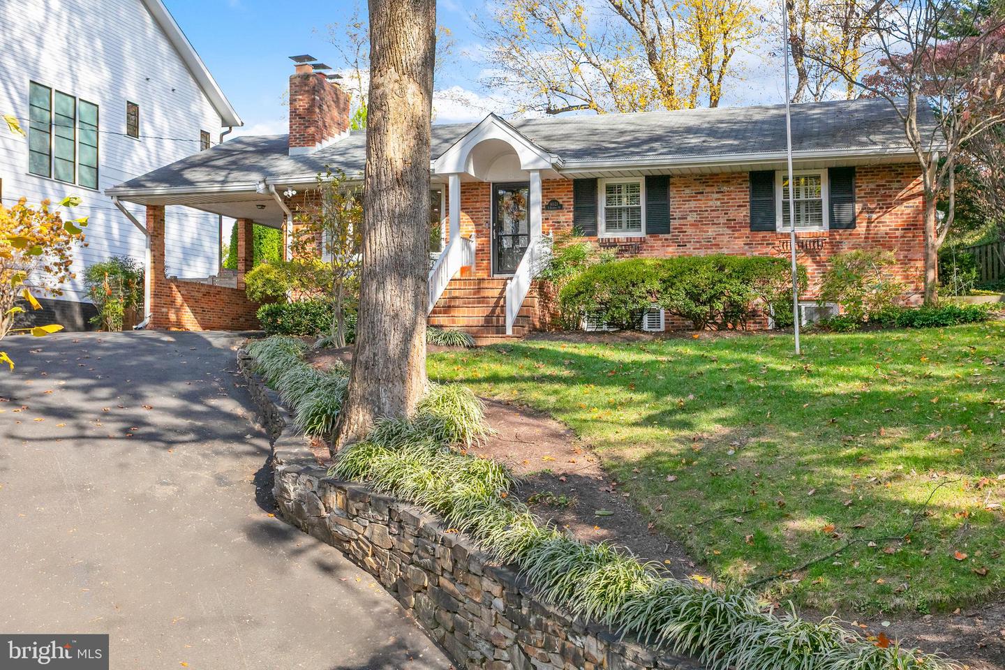 4021 N RICHMOND ST, ARLINGTON, Virginia 22207, 4 Bedrooms Bedrooms, ,3 BathroomsBathrooms,Residential,For sale,4021 N RICHMOND ST,VAAR2065596 MLS # VAAR2065596 4021 N RICHMOND ST, ARLINGTON, Virginia 22207, 4 Bedrooms Bedrooms, ,3 BathroomsBathrooms,Residential,For sale,4021 N RICHMOND ST,VAAR2065596 MLS # VAAR2065596