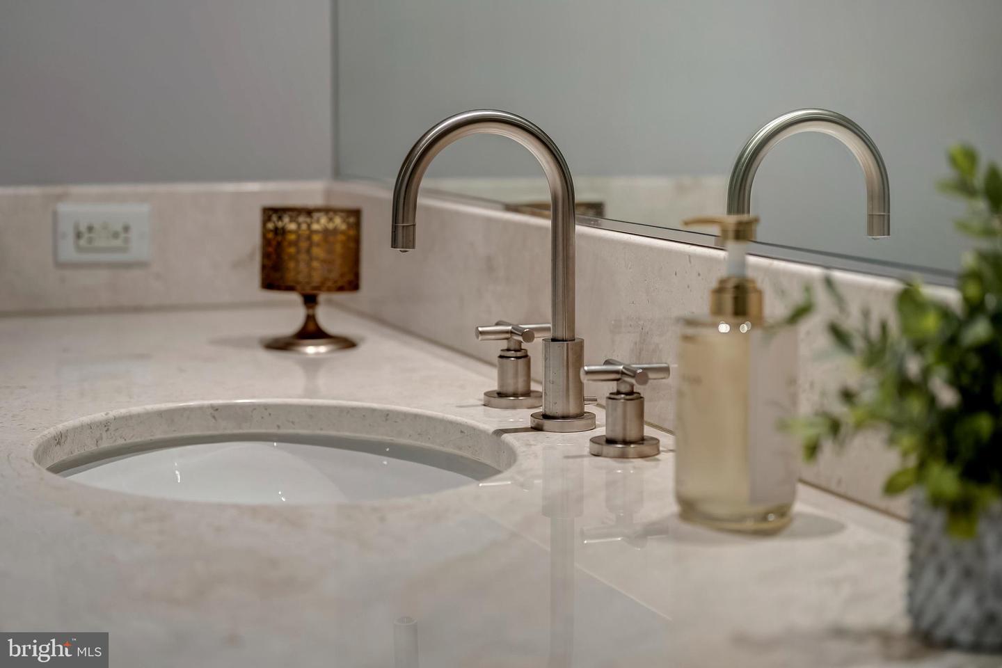 1881 N NASH ST #210, ARLINGTON, Virginia 22209, 2 Bedrooms Bedrooms, ,2 BathroomsBathrooms,Residential,For sale,1881 N NASH ST #210,VAAR2065602 MLS # VAAR2065602 1881 N NASH ST #210, ARLINGTON, Virginia 22209, 2 Bedrooms Bedrooms, ,2 BathroomsBathrooms,Residential,For sale,1881 N NASH ST #210,VAAR2065602 MLS # VAAR2065602