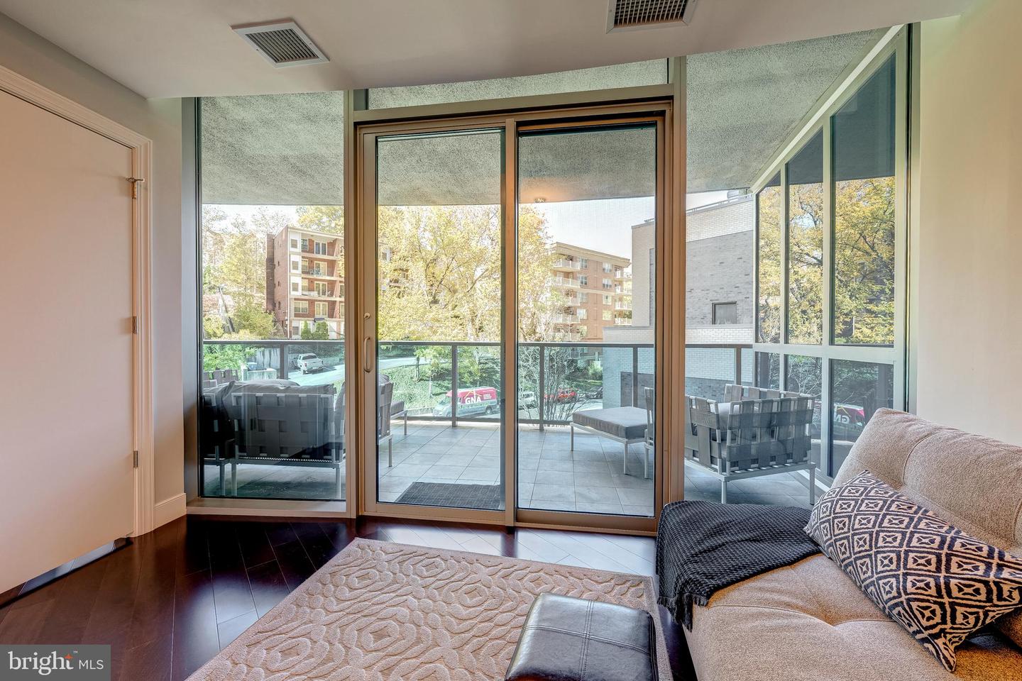 1881 N NASH ST #210, ARLINGTON, Virginia 22209, 2 Bedrooms Bedrooms, ,2 BathroomsBathrooms,Residential,For sale,1881 N NASH ST #210,VAAR2065602 MLS # VAAR2065602 1881 N NASH ST #210, ARLINGTON, Virginia 22209, 2 Bedrooms Bedrooms, ,2 BathroomsBathrooms,Residential,For sale,1881 N NASH ST #210,VAAR2065602 MLS # VAAR2065602