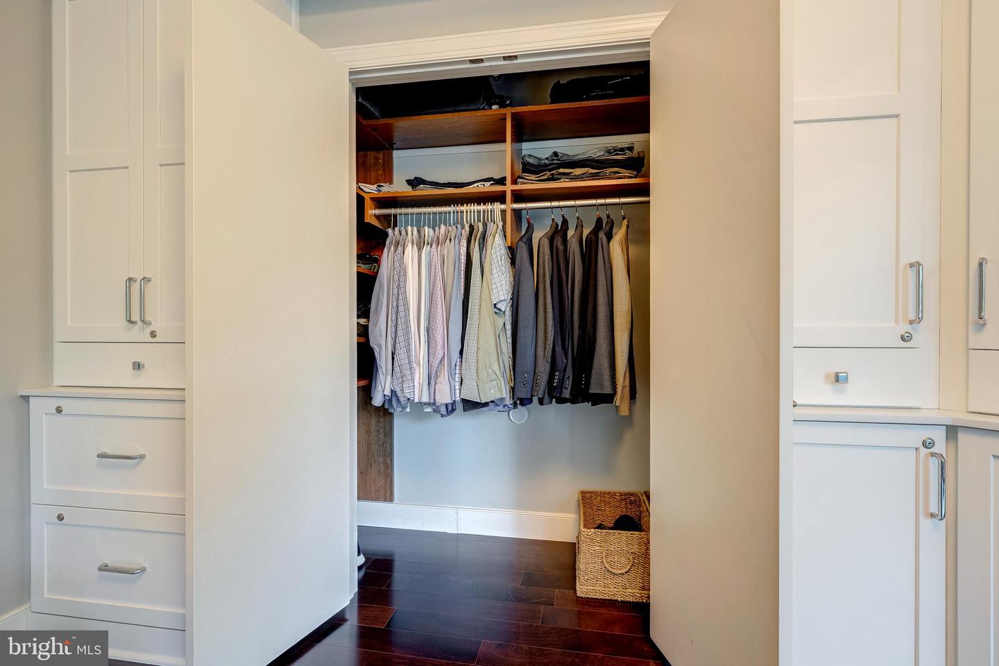 1881 N NASH ST #210, ARLINGTON, Virginia 22209, 2 Bedrooms Bedrooms, ,2 BathroomsBathrooms,Residential,For sale,1881 N NASH ST #210,VAAR2065602 MLS # VAAR2065602 1881 N NASH ST #210, ARLINGTON, Virginia 22209, 2 Bedrooms Bedrooms, ,2 BathroomsBathrooms,Residential,For sale,1881 N NASH ST #210,VAAR2065602 MLS # VAAR2065602