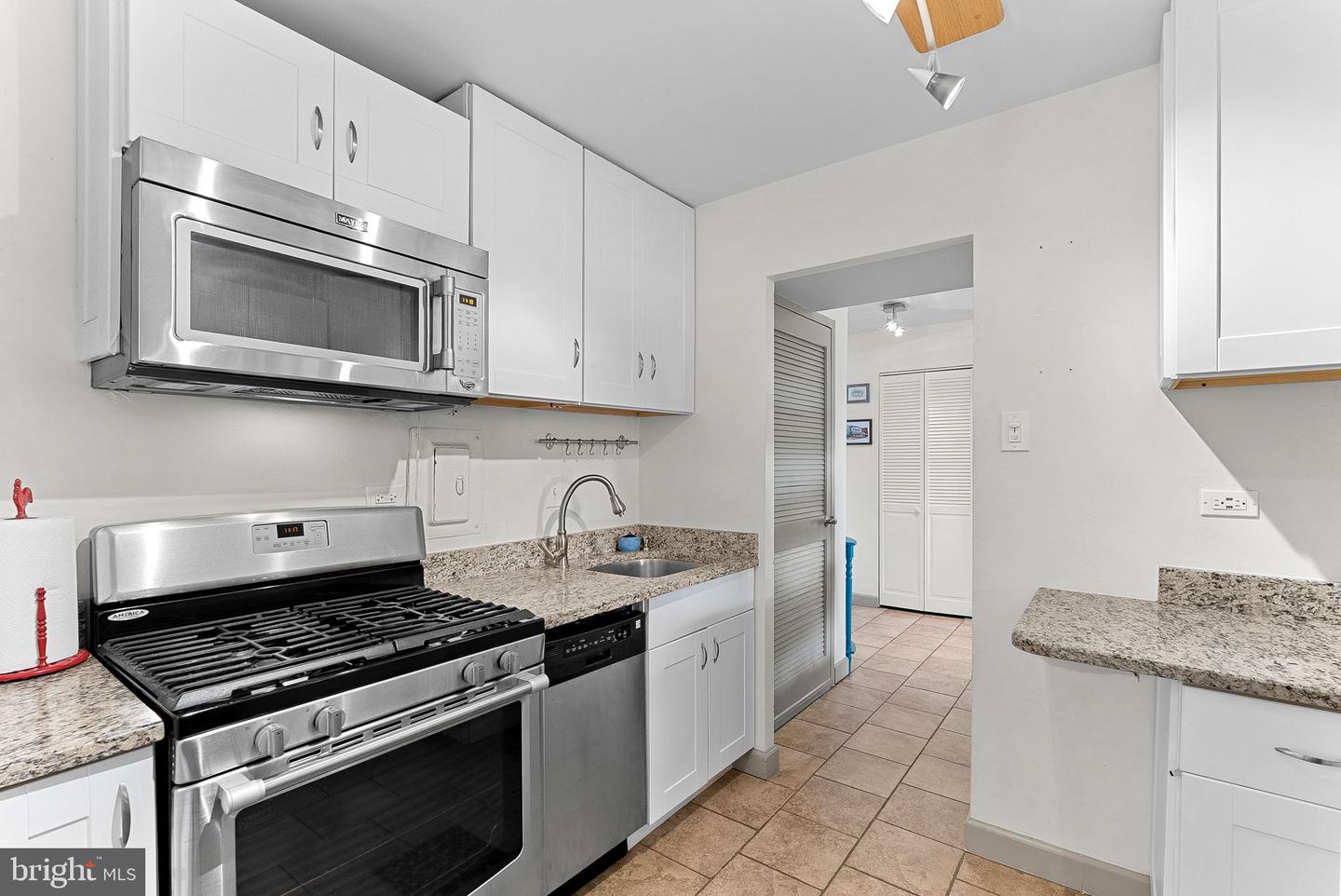 5340 HOLMES RUN PKWY #400, ALEXANDRIA, Virginia 22304, 1 Bedroom Bedrooms, ,1 BathroomBathrooms,Residential,For sale,5340 HOLMES RUN PKWY #400,VAAX2051336 MLS # VAAX2051336 5340 HOLMES RUN PKWY #400, ALEXANDRIA, Virginia 22304, 1 Bedroom Bedrooms, ,1 BathroomBathrooms,Residential,For sale,5340 HOLMES RUN PKWY #400,VAAX2051336 MLS # VAAX2051336