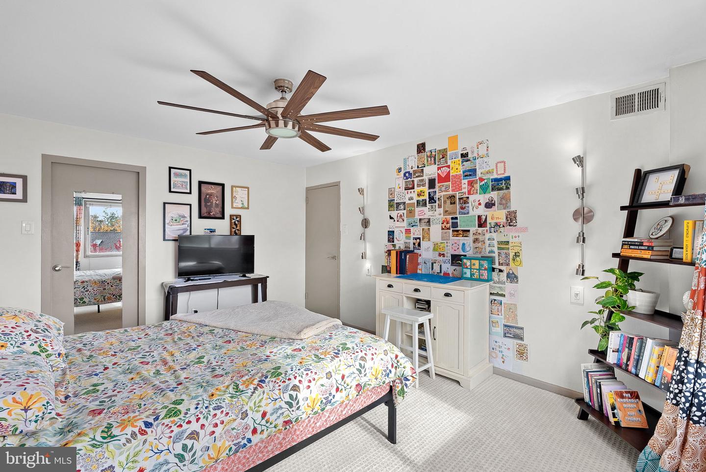 5340 HOLMES RUN PKWY #400, ALEXANDRIA, Virginia 22304, 1 Bedroom Bedrooms, ,1 BathroomBathrooms,Residential,For sale,5340 HOLMES RUN PKWY #400,VAAX2051336 MLS # VAAX2051336 5340 HOLMES RUN PKWY #400, ALEXANDRIA, Virginia 22304, 1 Bedroom Bedrooms, ,1 BathroomBathrooms,Residential,For sale,5340 HOLMES RUN PKWY #400,VAAX2051336 MLS # VAAX2051336