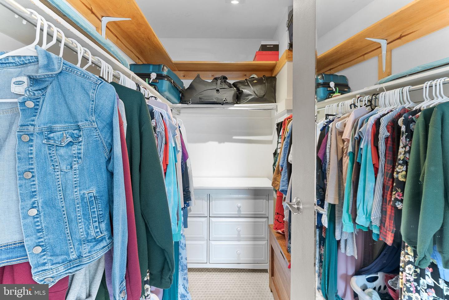 5340 HOLMES RUN PKWY #400, ALEXANDRIA, Virginia 22304, 1 Bedroom Bedrooms, ,1 BathroomBathrooms,Residential,For sale,5340 HOLMES RUN PKWY #400,VAAX2051336 MLS # VAAX2051336 5340 HOLMES RUN PKWY #400, ALEXANDRIA, Virginia 22304, 1 Bedroom Bedrooms, ,1 BathroomBathrooms,Residential,For sale,5340 HOLMES RUN PKWY #400,VAAX2051336 MLS # VAAX2051336