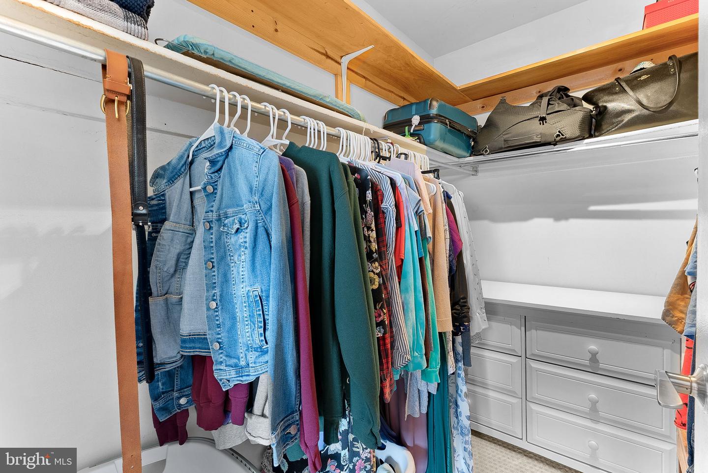 5340 HOLMES RUN PKWY #400, ALEXANDRIA, Virginia 22304, 1 Bedroom Bedrooms, ,1 BathroomBathrooms,Residential,For sale,5340 HOLMES RUN PKWY #400,VAAX2051336 MLS # VAAX2051336 5340 HOLMES RUN PKWY #400, ALEXANDRIA, Virginia 22304, 1 Bedroom Bedrooms, ,1 BathroomBathrooms,Residential,For sale,5340 HOLMES RUN PKWY #400,VAAX2051336 MLS # VAAX2051336