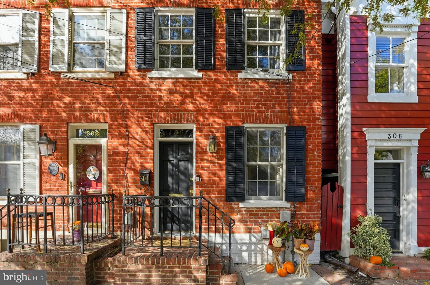 304 N ALFRED ST, ALEXANDRIA, Virginia 22314, 2 Bedrooms Bedrooms, ,2 BathroomsBathrooms,Residential,For sale,304 N ALFRED ST,VAAX2051308 MLS # VAAX2051308 304 N ALFRED ST, ALEXANDRIA, Virginia 22314, 2 Bedrooms Bedrooms, ,2 BathroomsBathrooms,Residential,For sale,304 N ALFRED ST,VAAX2051308 MLS # VAAX2051308