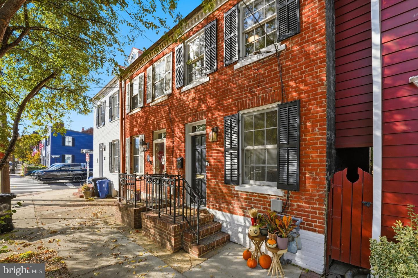 304 N ALFRED ST, ALEXANDRIA, Virginia 22314, 2 Bedrooms Bedrooms, ,2 BathroomsBathrooms,Residential,For sale,304 N ALFRED ST,VAAX2051308 MLS # VAAX2051308 304 N ALFRED ST, ALEXANDRIA, Virginia 22314, 2 Bedrooms Bedrooms, ,2 BathroomsBathrooms,Residential,For sale,304 N ALFRED ST,VAAX2051308 MLS # VAAX2051308