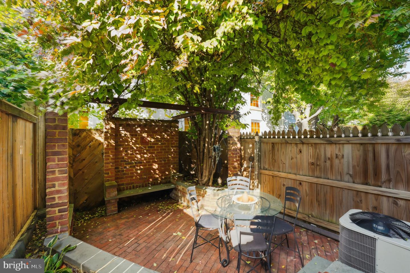 304 N ALFRED ST, ALEXANDRIA, Virginia 22314, 2 Bedrooms Bedrooms, ,2 BathroomsBathrooms,Residential,For sale,304 N ALFRED ST,VAAX2051308 MLS # VAAX2051308 304 N ALFRED ST, ALEXANDRIA, Virginia 22314, 2 Bedrooms Bedrooms, ,2 BathroomsBathrooms,Residential,For sale,304 N ALFRED ST,VAAX2051308 MLS # VAAX2051308