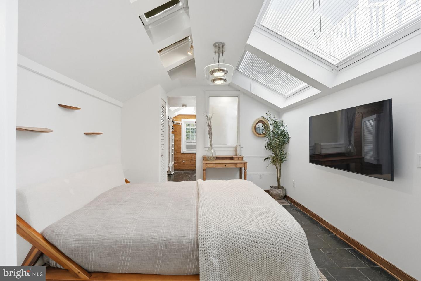 304 N ALFRED ST, ALEXANDRIA, Virginia 22314, 2 Bedrooms Bedrooms, ,2 BathroomsBathrooms,Residential,For sale,304 N ALFRED ST,VAAX2051308 MLS # VAAX2051308 304 N ALFRED ST, ALEXANDRIA, Virginia 22314, 2 Bedrooms Bedrooms, ,2 BathroomsBathrooms,Residential,For sale,304 N ALFRED ST,VAAX2051308 MLS # VAAX2051308