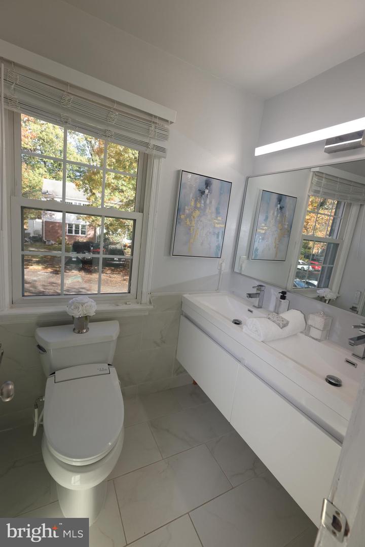 8580 TYROLEAN WAY, SPRINGFIELD, Virginia 22153, 3 Bedrooms Bedrooms, ,3 BathroomsBathrooms,Residential,For sale,8580 TYROLEAN WAY,VAFX2277258 MLS # VAFX2277258 8580 TYROLEAN WAY, SPRINGFIELD, Virginia 22153, 3 Bedrooms Bedrooms, ,3 BathroomsBathrooms,Residential,For sale,8580 TYROLEAN WAY,VAFX2277258 MLS # VAFX2277258